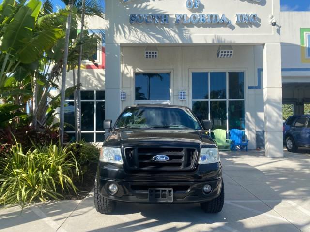 2006 Black /Flint Ford F-150 STX 4 DOOR LOW MILES 92,223 (1FTRX12W56N) with an 4.6L EFI V8 Engine engine, Automatic transmission, located at 4701 North Dixie Hwy, Pompano Beach, FL, 33064, (954) 422-2889, 26.240938, -80.123474 - OUR WEBPAGE FLORIDACARS1.COM HAS OVER 100 PHOTOS AND FREE CARFAX LINK 2006 FORD F-150 XL STX 4 DOOR EXTRA CAB ICE COLD AIR VIN: 1FTRX12W56NA41794 1 F T R X 1 2 W 5 6 N A 4 1 7 9 4 4 DOOR EXTENDED CAB PICKUP 4.6L V8 F GASOLINE 19 MPG REAR WHEEL DRIVE Features ABS Brakes Air Conditioning Alloy Wheels - Photo#27
