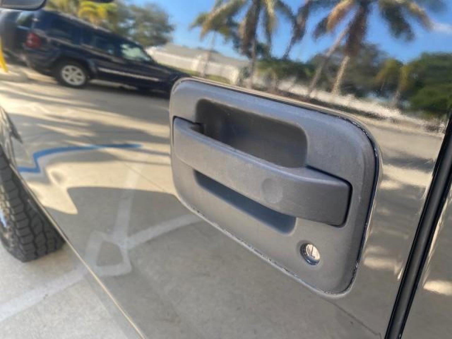 2006 Black /Flint Ford F-150 STX 4 DOOR LOW MILES 92,223 (1FTRX12W56N) with an 4.6L EFI V8 Engine engine, Automatic transmission, located at 4701 North Dixie Hwy, Pompano Beach, FL, 33064, (954) 422-2889, 26.240938, -80.123474 - OUR WEBPAGE FLORIDACARS1.COM HAS OVER 100 PHOTOS AND FREE CARFAX LINK 2006 FORD F-150 XL STX 4 DOOR EXTRA CAB ICE COLD AIR VIN: 1FTRX12W56NA41794 1 F T R X 1 2 W 5 6 N A 4 1 7 9 4 4 DOOR EXTENDED CAB PICKUP 4.6L V8 F GASOLINE 19 MPG REAR WHEEL DRIVE Features ABS Brakes Air Conditioning Alloy Wheels - Photo#38