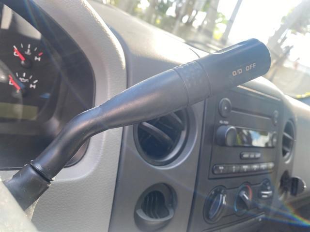 2006 Black /Flint Ford F-150 STX 4 DOOR LOW MILES 92,223 (1FTRX12W56N) with an 4.6L EFI V8 Engine engine, Automatic transmission, located at 4701 North Dixie Hwy, Pompano Beach, FL, 33064, (954) 422-2889, 26.240938, -80.123474 - OUR WEBPAGE FLORIDACARS1.COM HAS OVER 100 PHOTOS AND FREE CARFAX LINK 2006 FORD F-150 XL STX 4 DOOR EXTRA CAB ICE COLD AIR VIN: 1FTRX12W56NA41794 1 F T R X 1 2 W 5 6 N A 4 1 7 9 4 4 DOOR EXTENDED CAB PICKUP 4.6L V8 F GASOLINE 19 MPG REAR WHEEL DRIVE Features ABS Brakes Air Conditioning Alloy Wheels - Photo#52