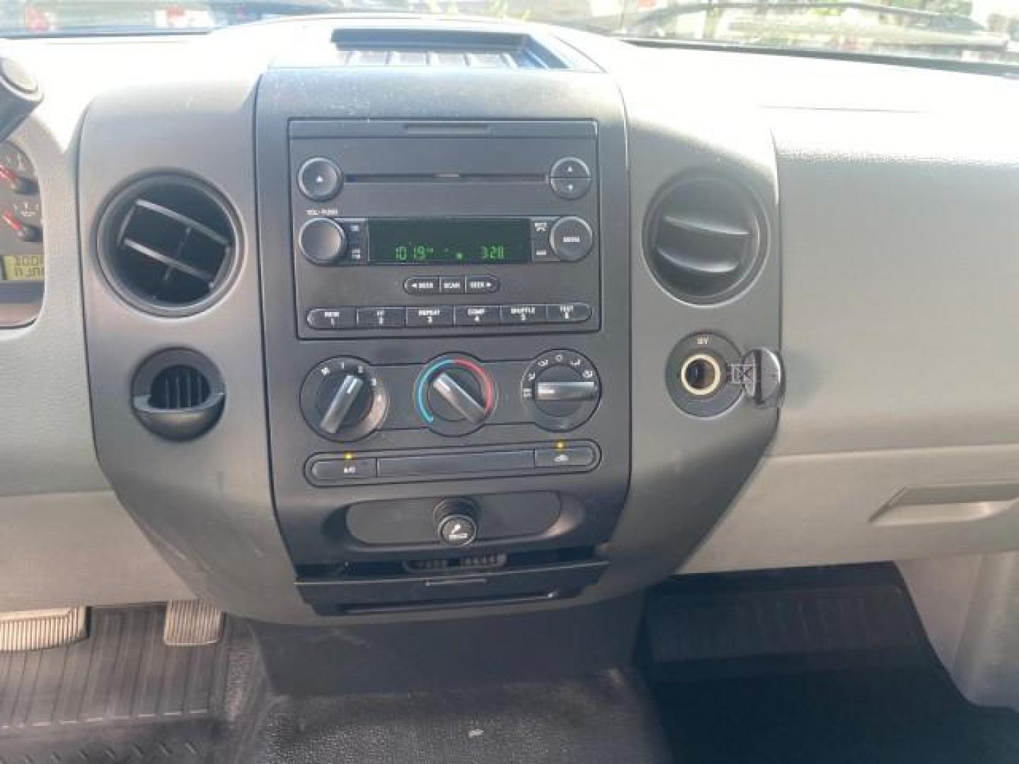 2006 Black /Flint Ford F-150 STX 4 DOOR LOW MILES 92,223 (1FTRX12W56N) with an 4.6L EFI V8 Engine engine, Automatic transmission, located at 4701 North Dixie Hwy, Pompano Beach, FL, 33064, (954) 422-2889, 26.240938, -80.123474 - OUR WEBPAGE FLORIDACARS1.COM HAS OVER 100 PHOTOS AND FREE CARFAX LINK 2006 FORD F-150 XL STX 4 DOOR EXTRA CAB ICE COLD AIR VIN: 1FTRX12W56NA41794 1 F T R X 1 2 W 5 6 N A 4 1 7 9 4 4 DOOR EXTENDED CAB PICKUP 4.6L V8 F GASOLINE 19 MPG REAR WHEEL DRIVE Features ABS Brakes Air Conditioning Alloy Wheels - Photo#56