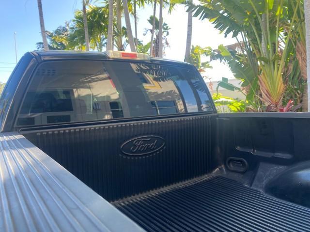 2006 Black /Flint Ford F-150 STX 4 DOOR LOW MILES 92,223 (1FTRX12W56N) with an 4.6L EFI V8 Engine engine, Automatic transmission, located at 4701 North Dixie Hwy, Pompano Beach, FL, 33064, (954) 422-2889, 26.240938, -80.123474 - OUR WEBPAGE FLORIDACARS1.COM HAS OVER 100 PHOTOS AND FREE CARFAX LINK 2006 FORD F-150 XL STX 4 DOOR EXTRA CAB ICE COLD AIR VIN: 1FTRX12W56NA41794 1 F T R X 1 2 W 5 6 N A 4 1 7 9 4 4 DOOR EXTENDED CAB PICKUP 4.6L V8 F GASOLINE 19 MPG REAR WHEEL DRIVE Features ABS Brakes Air Conditioning Alloy Wheels - Photo#90