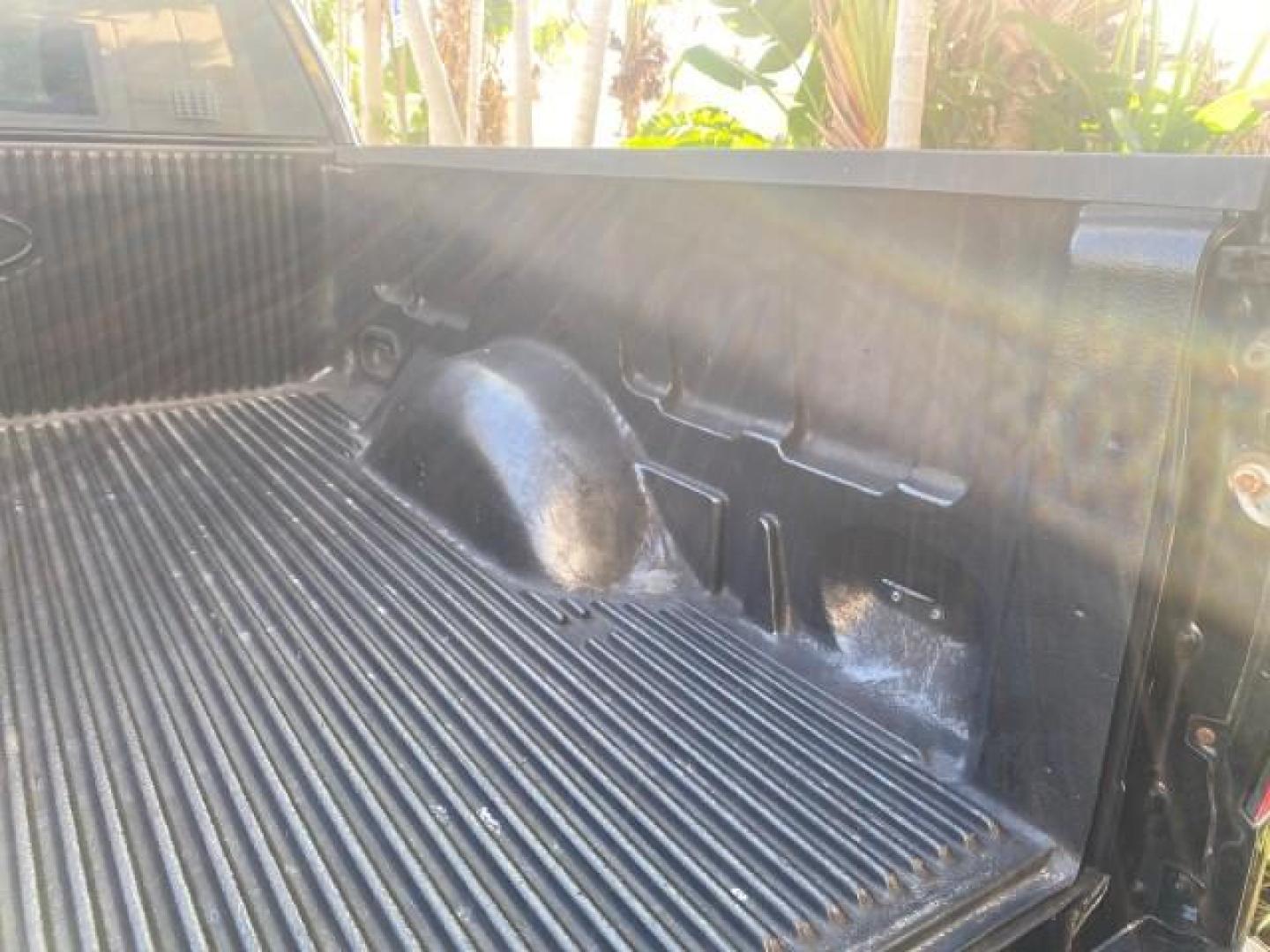 2006 Black /Flint Ford F-150 STX 4 DOOR LOW MILES 92,223 (1FTRX12W56N) with an 4.6L EFI V8 Engine engine, Automatic transmission, located at 4701 North Dixie Hwy, Pompano Beach, FL, 33064, (954) 422-2889, 26.240938, -80.123474 - OUR WEBPAGE FLORIDACARS1.COM HAS OVER 100 PHOTOS AND FREE CARFAX LINK 2006 FORD F-150 XL STX 4 DOOR EXTRA CAB ICE COLD AIR VIN: 1FTRX12W56NA41794 1 F T R X 1 2 W 5 6 N A 4 1 7 9 4 4 DOOR EXTENDED CAB PICKUP 4.6L V8 F GASOLINE 19 MPG REAR WHEEL DRIVE Features ABS Brakes Air Conditioning Alloy Wheels - Photo#99