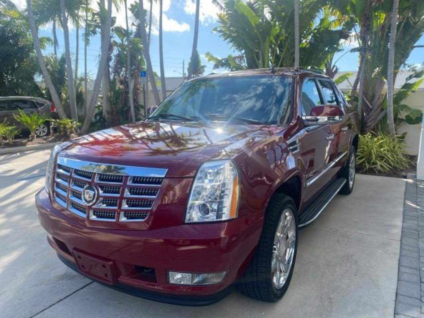 2007 Red E /Ebony/Ebony Cadillac Escalade EXT LOW MILES 15,019 1 OWNER 4WD (3GYFK62857G) with an 6.2L Vortec 1000 VVT V8 SFI Engine engine, Automatic transmission, located at 4701 North Dixie Hwy, Pompano Beach, FL, 33064, (954) 422-2889, 26.240938, -80.123474 - OUR WEBPAGE FLORIDACARS1.COM HAS OVER 100 PHOTOS AND FREE CARFAX LINK 2007 CADILLAC ESCALADE EXT VIN: 3GYFK62857G251462 3 G Y F K 6 2 8 5 7 G 2 5 1 4 6 2 SPORT PICKUP 6.2L V8 F GASOLINE 19 MPG ALL WHEEL DRIVE Features 20 Inch Plus Wheels 4WD/AWD A/C Seat(s) ABS Brakes Air Conditioning Alloy Wheels A - Photo#3