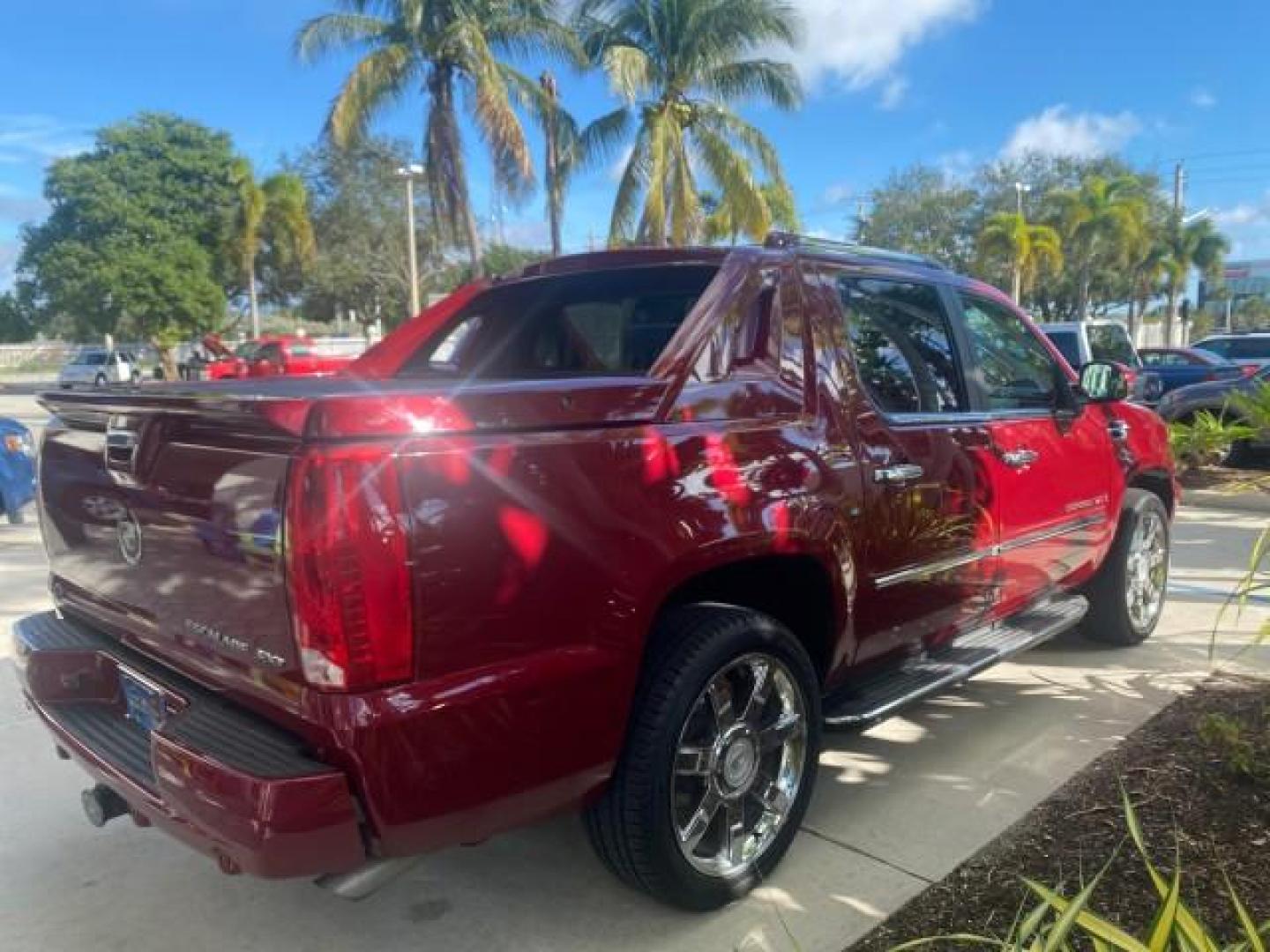 2007 Red E /Ebony/Ebony Cadillac Escalade EXT LOW MILES 15,019 1 OWNER 4WD (3GYFK62857G) with an 6.2L Vortec 1000 VVT V8 SFI Engine engine, Automatic transmission, located at 4701 North Dixie Hwy, Pompano Beach, FL, 33064, (954) 422-2889, 26.240938, -80.123474 - OUR WEBPAGE FLORIDACARS1.COM HAS OVER 100 PHOTOS AND FREE CARFAX LINK 2007 CADILLAC ESCALADE EXT VIN: 3GYFK62857G251462 3 G Y F K 6 2 8 5 7 G 2 5 1 4 6 2 SPORT PICKUP 6.2L V8 F GASOLINE 19 MPG ALL WHEEL DRIVE Features 20 Inch Plus Wheels 4WD/AWD A/C Seat(s) ABS Brakes Air Conditioning Alloy Wheels A - Photo#7
