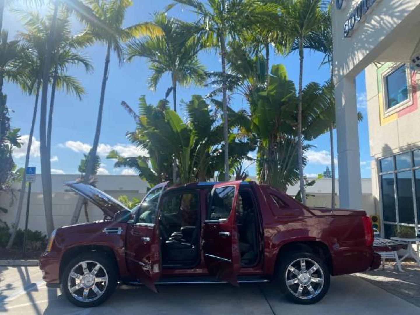 2007 Red E /Ebony/Ebony Cadillac Escalade EXT LOW MILES 15,019 1 OWNER 4WD (3GYFK62857G) with an 6.2L Vortec 1000 VVT V8 SFI Engine engine, Automatic transmission, located at 4701 North Dixie Hwy, Pompano Beach, FL, 33064, (954) 422-2889, 26.240938, -80.123474 - OUR WEBPAGE FLORIDACARS1.COM HAS OVER 100 PHOTOS AND FREE CARFAX LINK 2007 CADILLAC ESCALADE EXT VIN: 3GYFK62857G251462 3 G Y F K 6 2 8 5 7 G 2 5 1 4 6 2 SPORT PICKUP 6.2L V8 F GASOLINE 19 MPG ALL WHEEL DRIVE Features 20 Inch Plus Wheels 4WD/AWD A/C Seat(s) ABS Brakes Air Conditioning Alloy Wheels A - Photo#8