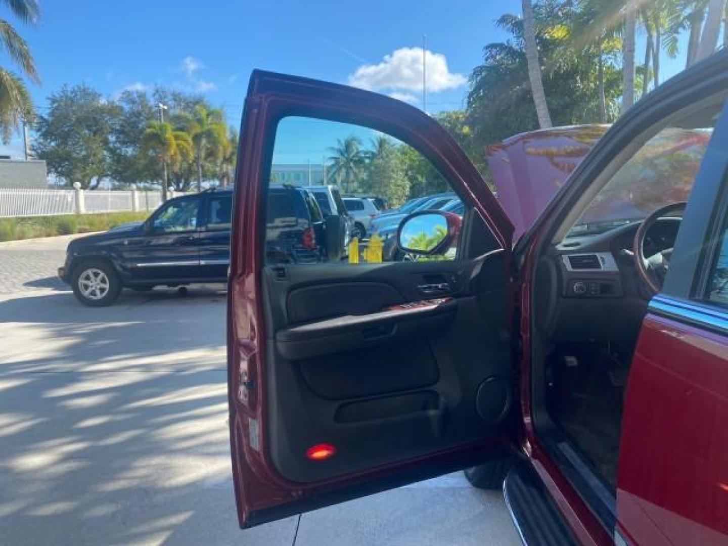 2007 Red E /Ebony/Ebony Cadillac Escalade EXT LOW MILES 15,019 1 OWNER 4WD (3GYFK62857G) with an 6.2L Vortec 1000 VVT V8 SFI Engine engine, Automatic transmission, located at 4701 North Dixie Hwy, Pompano Beach, FL, 33064, (954) 422-2889, 26.240938, -80.123474 - OUR WEBPAGE FLORIDACARS1.COM HAS OVER 100 PHOTOS AND FREE CARFAX LINK 2007 CADILLAC ESCALADE EXT VIN: 3GYFK62857G251462 3 G Y F K 6 2 8 5 7 G 2 5 1 4 6 2 SPORT PICKUP 6.2L V8 F GASOLINE 19 MPG ALL WHEEL DRIVE Features 20 Inch Plus Wheels 4WD/AWD A/C Seat(s) ABS Brakes Air Conditioning Alloy Wheels A - Photo#9