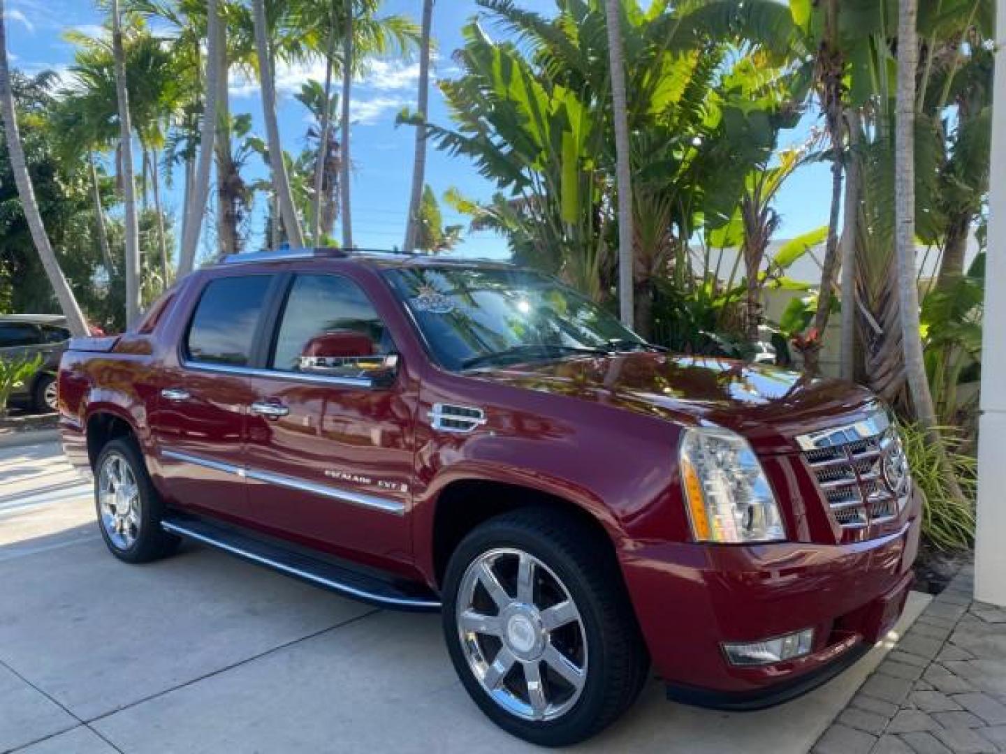 2007 Red E /Ebony/Ebony Cadillac Escalade EXT LOW MILES 15,019 1 OWNER 4WD (3GYFK62857G) with an 6.2L Vortec 1000 VVT V8 SFI Engine engine, Automatic transmission, located at 4701 North Dixie Hwy, Pompano Beach, FL, 33064, (954) 422-2889, 26.240938, -80.123474 - OUR WEBPAGE FLORIDACARS1.COM HAS OVER 100 PHOTOS AND FREE CARFAX LINK 2007 CADILLAC ESCALADE EXT VIN: 3GYFK62857G251462 3 G Y F K 6 2 8 5 7 G 2 5 1 4 6 2 SPORT PICKUP 6.2L V8 F GASOLINE 19 MPG ALL WHEEL DRIVE Features 20 Inch Plus Wheels 4WD/AWD A/C Seat(s) ABS Brakes Air Conditioning Alloy Wheels A - Photo#24