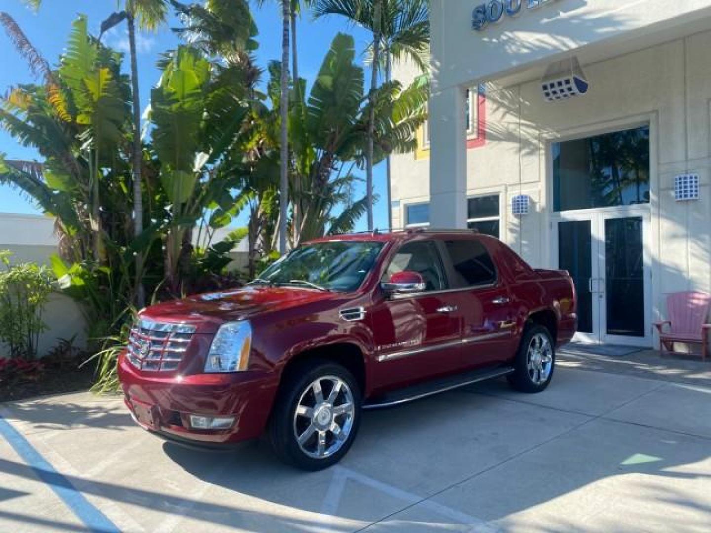 2007 Red E /Ebony/Ebony Cadillac Escalade EXT LOW MILES 15,019 1 OWNER 4WD (3GYFK62857G) with an 6.2L Vortec 1000 VVT V8 SFI Engine engine, Automatic transmission, located at 4701 North Dixie Hwy, Pompano Beach, FL, 33064, (954) 422-2889, 26.240938, -80.123474 - OUR WEBPAGE FLORIDACARS1.COM HAS OVER 100 PHOTOS AND FREE CARFAX LINK 2007 CADILLAC ESCALADE EXT VIN: 3GYFK62857G251462 3 G Y F K 6 2 8 5 7 G 2 5 1 4 6 2 SPORT PICKUP 6.2L V8 F GASOLINE 19 MPG ALL WHEEL DRIVE Features 20 Inch Plus Wheels 4WD/AWD A/C Seat(s) ABS Brakes Air Conditioning Alloy Wheels A - Photo#29