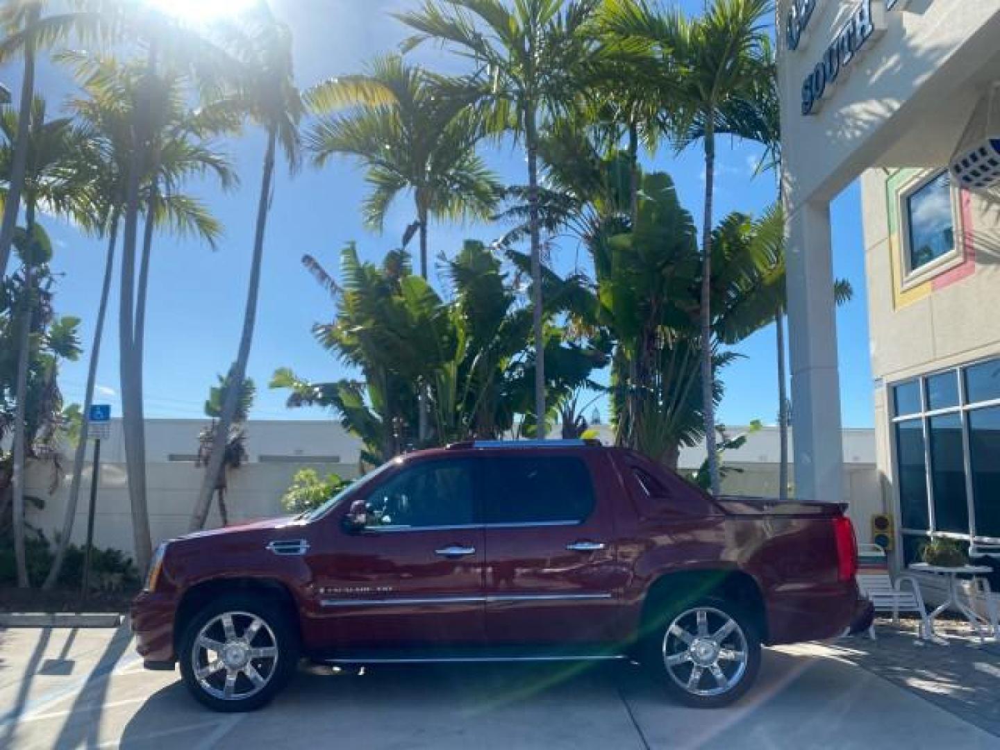 2007 Red E /Ebony/Ebony Cadillac Escalade EXT LOW MILES 15,019 1 OWNER 4WD (3GYFK62857G) with an 6.2L Vortec 1000 VVT V8 SFI Engine engine, Automatic transmission, located at 4701 North Dixie Hwy, Pompano Beach, FL, 33064, (954) 422-2889, 26.240938, -80.123474 - OUR WEBPAGE FLORIDACARS1.COM HAS OVER 100 PHOTOS AND FREE CARFAX LINK 2007 CADILLAC ESCALADE EXT VIN: 3GYFK62857G251462 3 G Y F K 6 2 8 5 7 G 2 5 1 4 6 2 SPORT PICKUP 6.2L V8 F GASOLINE 19 MPG ALL WHEEL DRIVE Features 20 Inch Plus Wheels 4WD/AWD A/C Seat(s) ABS Brakes Air Conditioning Alloy Wheels A - Photo#31