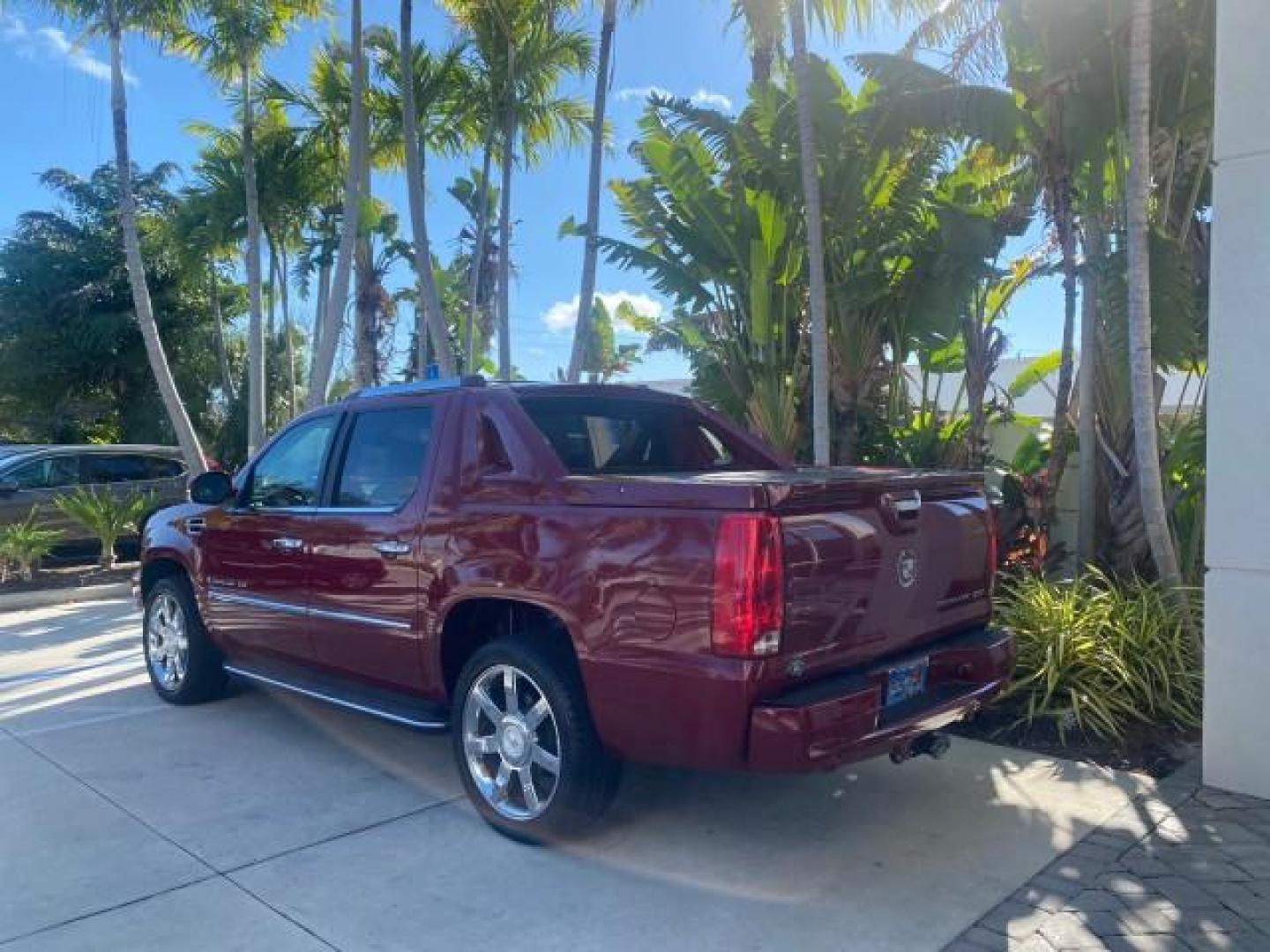 2007 Red E /Ebony/Ebony Cadillac Escalade EXT LOW MILES 15,019 1 OWNER 4WD (3GYFK62857G) with an 6.2L Vortec 1000 VVT V8 SFI Engine engine, Automatic transmission, located at 4701 North Dixie Hwy, Pompano Beach, FL, 33064, (954) 422-2889, 26.240938, -80.123474 - OUR WEBPAGE FLORIDACARS1.COM HAS OVER 100 PHOTOS AND FREE CARFAX LINK 2007 CADILLAC ESCALADE EXT VIN: 3GYFK62857G251462 3 G Y F K 6 2 8 5 7 G 2 5 1 4 6 2 SPORT PICKUP 6.2L V8 F GASOLINE 19 MPG ALL WHEEL DRIVE Features 20 Inch Plus Wheels 4WD/AWD A/C Seat(s) ABS Brakes Air Conditioning Alloy Wheels A - Photo#33