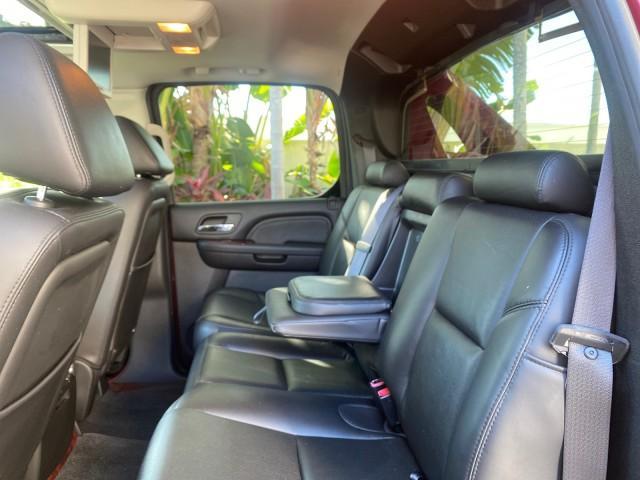 2007 Red E /Ebony/Ebony Cadillac Escalade EXT LOW MILES 13,852 1 OWNER 4WD (3GYFK62857G) with an 6.2L Vortec 1000 VVT V8 SFI Engine engine, Automatic transmission, located at 4701 North Dixie Hwy, Pompano Beach, FL, 33064, (954) 422-2889, 26.240938, -80.123474 - OUR WEBPAGE FLORIDACARS1.COM HAS OVER 100 PHOTOS AND FREE CARFAX LINK 2007 CADILLAC ESCALADE EXT VIN: 3GYFK62857G251462 3 G Y F K 6 2 8 5 7 G 2 5 1 4 6 2 SPORT PICKUP 6.2L V8 F GASOLINE 19 MPG ALL WHEEL DRIVE Features 20 Inch Plus Wheels 4WD/AWD A/C Seat(s) ABS Brakes Air Conditioning Alloy Wheels A - Photo#46