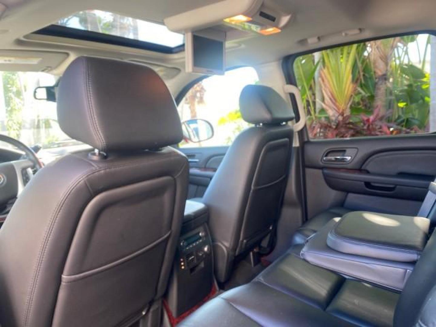 2007 Red E /Ebony/Ebony Cadillac Escalade EXT LOW MILES 15,019 1 OWNER 4WD (3GYFK62857G) with an 6.2L Vortec 1000 VVT V8 SFI Engine engine, Automatic transmission, located at 4701 North Dixie Hwy, Pompano Beach, FL, 33064, (954) 422-2889, 26.240938, -80.123474 - OUR WEBPAGE FLORIDACARS1.COM HAS OVER 100 PHOTOS AND FREE CARFAX LINK 2007 CADILLAC ESCALADE EXT VIN: 3GYFK62857G251462 3 G Y F K 6 2 8 5 7 G 2 5 1 4 6 2 SPORT PICKUP 6.2L V8 F GASOLINE 19 MPG ALL WHEEL DRIVE Features 20 Inch Plus Wheels 4WD/AWD A/C Seat(s) ABS Brakes Air Conditioning Alloy Wheels A - Photo#48