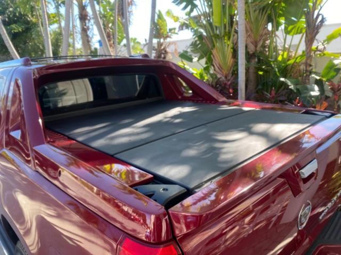 2007 Red E /Ebony/Ebony Cadillac Escalade EXT LOW MILES 15,019 1 OWNER 4WD (3GYFK62857G) with an 6.2L Vortec 1000 VVT V8 SFI Engine engine, Automatic transmission, located at 4701 North Dixie Hwy, Pompano Beach, FL, 33064, (954) 422-2889, 26.240938, -80.123474 - OUR WEBPAGE FLORIDACARS1.COM HAS OVER 100 PHOTOS AND FREE CARFAX LINK 2007 CADILLAC ESCALADE EXT VIN: 3GYFK62857G251462 3 G Y F K 6 2 8 5 7 G 2 5 1 4 6 2 SPORT PICKUP 6.2L V8 F GASOLINE 19 MPG ALL WHEEL DRIVE Features 20 Inch Plus Wheels 4WD/AWD A/C Seat(s) ABS Brakes Air Conditioning Alloy Wheels A - Photo#59
