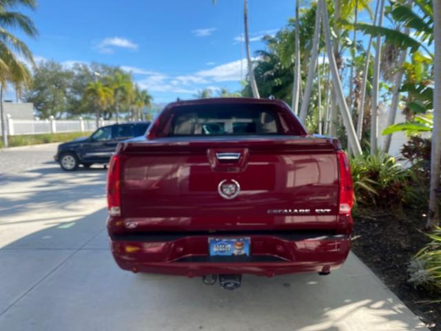 2007 Red E /Ebony/Ebony Cadillac Escalade EXT LOW MILES 13,852 1 OWNER 4WD (3GYFK62857G) with an 6.2L Vortec 1000 VVT V8 SFI Engine engine, Automatic transmission, located at 4701 North Dixie Hwy, Pompano Beach, FL, 33064, (954) 422-2889, 26.240938, -80.123474 - OUR WEBPAGE FLORIDACARS1.COM HAS OVER 100 PHOTOS AND FREE CARFAX LINK 2007 CADILLAC ESCALADE EXT VIN: 3GYFK62857G251462 3 G Y F K 6 2 8 5 7 G 2 5 1 4 6 2 SPORT PICKUP 6.2L V8 F GASOLINE 19 MPG ALL WHEEL DRIVE Features 20 Inch Plus Wheels 4WD/AWD A/C Seat(s) ABS Brakes Air Conditioning Alloy Wheels A - Photo#62