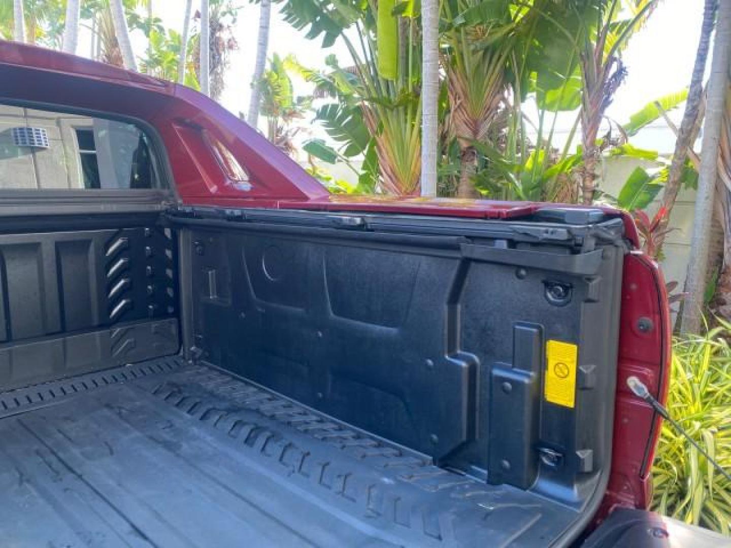 2007 Red E /Ebony/Ebony Cadillac Escalade EXT LOW MILES 15,019 1 OWNER 4WD (3GYFK62857G) with an 6.2L Vortec 1000 VVT V8 SFI Engine engine, Automatic transmission, located at 4701 North Dixie Hwy, Pompano Beach, FL, 33064, (954) 422-2889, 26.240938, -80.123474 - OUR WEBPAGE FLORIDACARS1.COM HAS OVER 100 PHOTOS AND FREE CARFAX LINK 2007 CADILLAC ESCALADE EXT VIN: 3GYFK62857G251462 3 G Y F K 6 2 8 5 7 G 2 5 1 4 6 2 SPORT PICKUP 6.2L V8 F GASOLINE 19 MPG ALL WHEEL DRIVE Features 20 Inch Plus Wheels 4WD/AWD A/C Seat(s) ABS Brakes Air Conditioning Alloy Wheels A - Photo#74