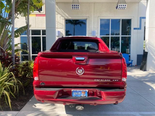 2007 Red E /Ebony/Ebony Cadillac Escalade EXT LOW MILES 13,852 1 OWNER 4WD (3GYFK62857G) with an 6.2L Vortec 1000 VVT V8 SFI Engine engine, Automatic transmission, located at 4701 North Dixie Hwy, Pompano Beach, FL, 33064, (954) 422-2889, 26.240938, -80.123474 - OUR WEBPAGE FLORIDACARS1.COM HAS OVER 100 PHOTOS AND FREE CARFAX LINK 2007 CADILLAC ESCALADE EXT VIN: 3GYFK62857G251462 3 G Y F K 6 2 8 5 7 G 2 5 1 4 6 2 SPORT PICKUP 6.2L V8 F GASOLINE 19 MPG ALL WHEEL DRIVE Features 20 Inch Plus Wheels 4WD/AWD A/C Seat(s) ABS Brakes Air Conditioning Alloy Wheels A - Photo#78