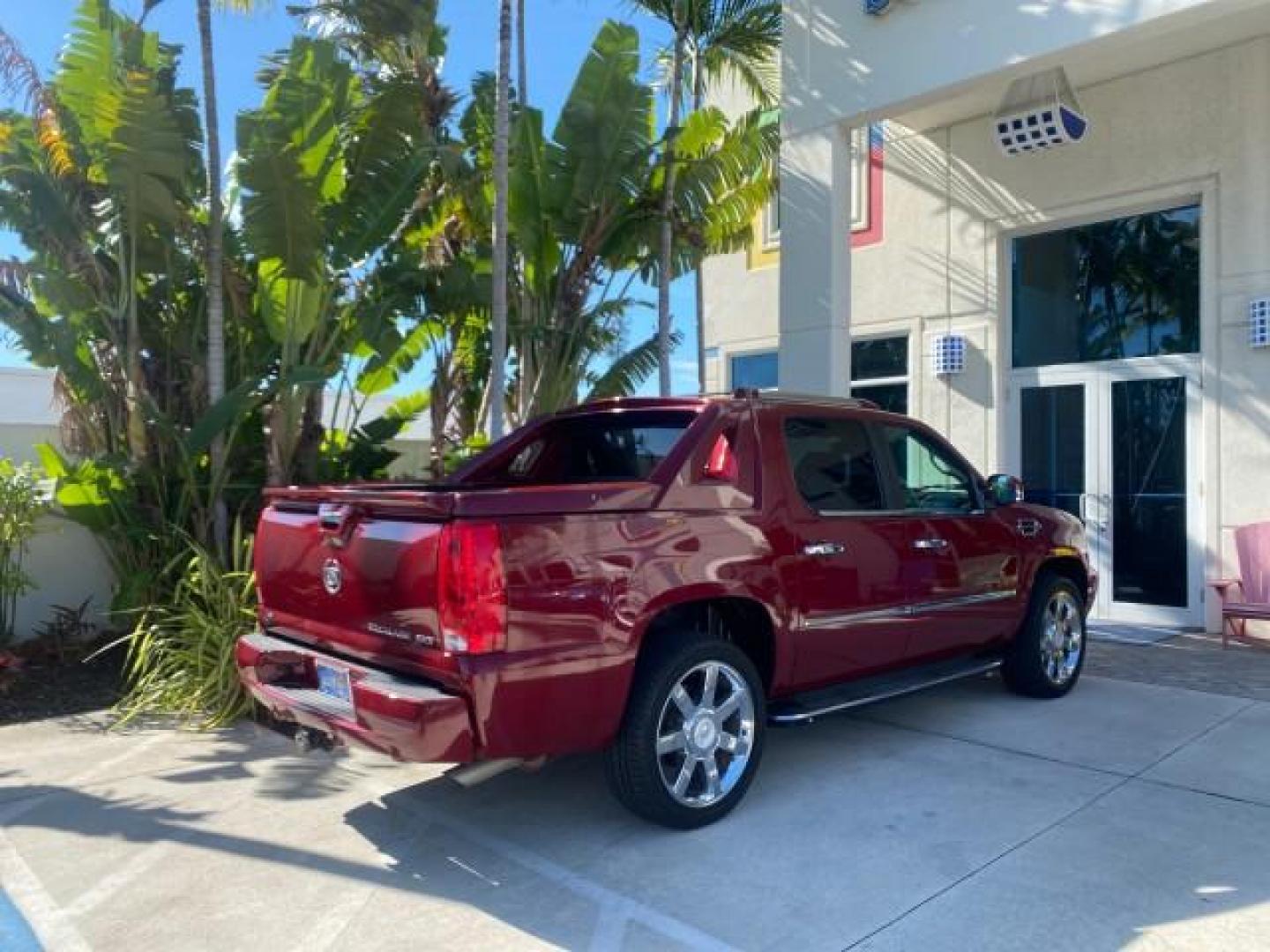 2007 Red E /Ebony/Ebony Cadillac Escalade EXT LOW MILES 15,019 1 OWNER 4WD (3GYFK62857G) with an 6.2L Vortec 1000 VVT V8 SFI Engine engine, Automatic transmission, located at 4701 North Dixie Hwy, Pompano Beach, FL, 33064, (954) 422-2889, 26.240938, -80.123474 - OUR WEBPAGE FLORIDACARS1.COM HAS OVER 100 PHOTOS AND FREE CARFAX LINK 2007 CADILLAC ESCALADE EXT VIN: 3GYFK62857G251462 3 G Y F K 6 2 8 5 7 G 2 5 1 4 6 2 SPORT PICKUP 6.2L V8 F GASOLINE 19 MPG ALL WHEEL DRIVE Features 20 Inch Plus Wheels 4WD/AWD A/C Seat(s) ABS Brakes Air Conditioning Alloy Wheels A - Photo#79