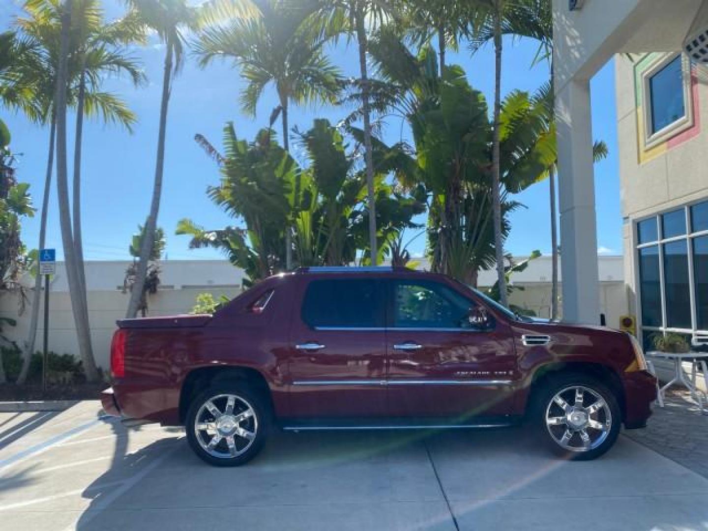 2007 Red E /Ebony/Ebony Cadillac Escalade EXT LOW MILES 15,019 1 OWNER 4WD (3GYFK62857G) with an 6.2L Vortec 1000 VVT V8 SFI Engine engine, Automatic transmission, located at 4701 North Dixie Hwy, Pompano Beach, FL, 33064, (954) 422-2889, 26.240938, -80.123474 - OUR WEBPAGE FLORIDACARS1.COM HAS OVER 100 PHOTOS AND FREE CARFAX LINK 2007 CADILLAC ESCALADE EXT VIN: 3GYFK62857G251462 3 G Y F K 6 2 8 5 7 G 2 5 1 4 6 2 SPORT PICKUP 6.2L V8 F GASOLINE 19 MPG ALL WHEEL DRIVE Features 20 Inch Plus Wheels 4WD/AWD A/C Seat(s) ABS Brakes Air Conditioning Alloy Wheels A - Photo#81