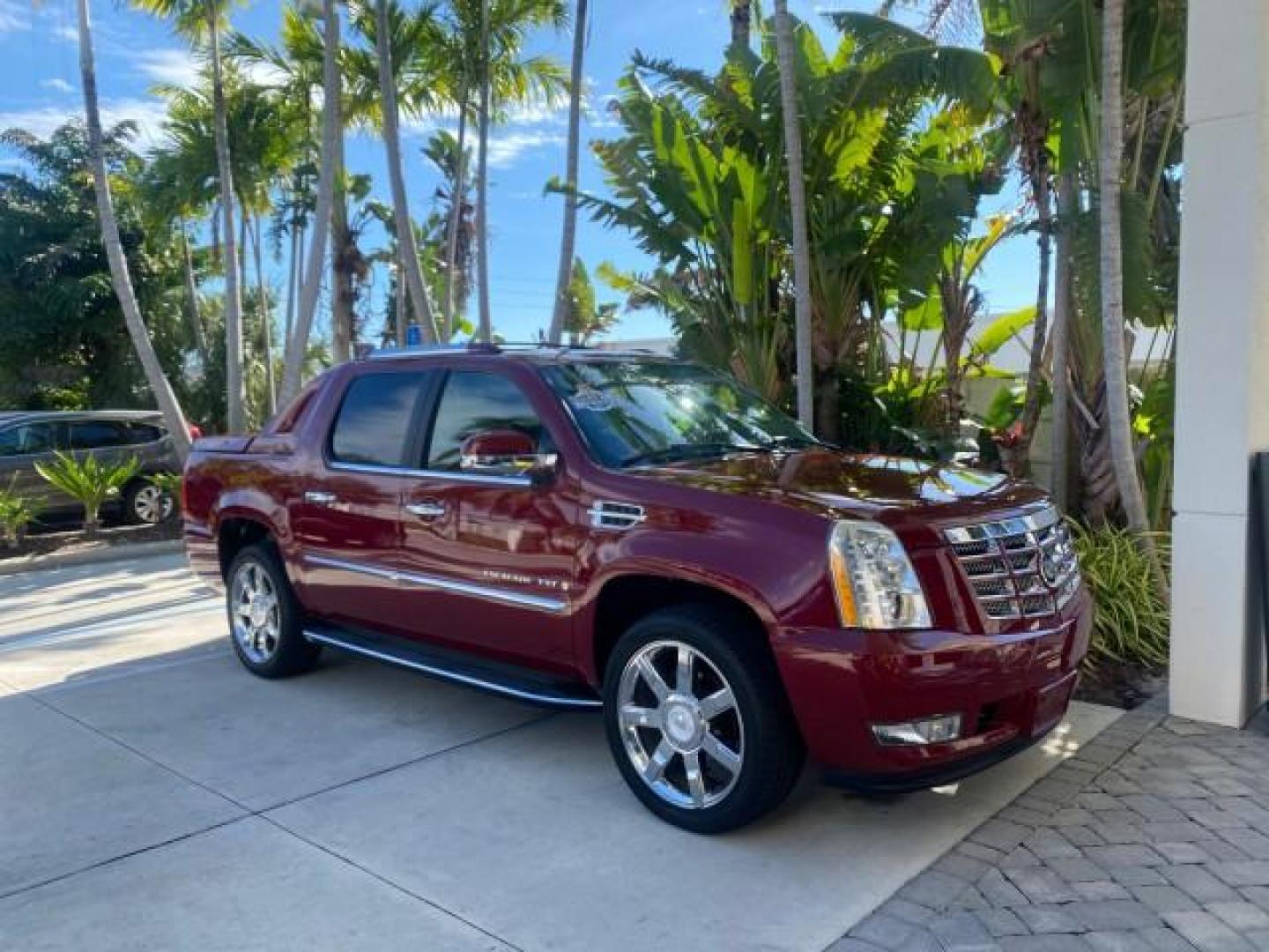 2007 Red E /Ebony/Ebony Cadillac Escalade EXT LOW MILES 15,019 1 OWNER 4WD (3GYFK62857G) with an 6.2L Vortec 1000 VVT V8 SFI Engine engine, Automatic transmission, located at 4701 North Dixie Hwy, Pompano Beach, FL, 33064, (954) 422-2889, 26.240938, -80.123474 - OUR WEBPAGE FLORIDACARS1.COM HAS OVER 100 PHOTOS AND FREE CARFAX LINK 2007 CADILLAC ESCALADE EXT VIN: 3GYFK62857G251462 3 G Y F K 6 2 8 5 7 G 2 5 1 4 6 2 SPORT PICKUP 6.2L V8 F GASOLINE 19 MPG ALL WHEEL DRIVE Features 20 Inch Plus Wheels 4WD/AWD A/C Seat(s) ABS Brakes Air Conditioning Alloy Wheels A - Photo#83