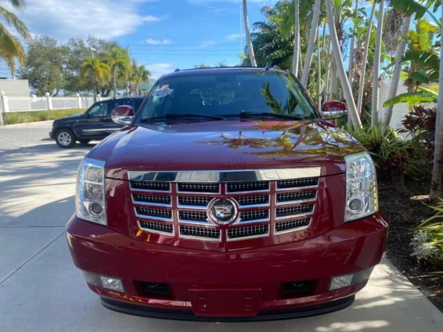 2007 Red E /Ebony/Ebony Cadillac Escalade EXT LOW MILES 15,019 1 OWNER 4WD (3GYFK62857G) with an 6.2L Vortec 1000 VVT V8 SFI Engine engine, Automatic transmission, located at 4701 North Dixie Hwy, Pompano Beach, FL, 33064, (954) 422-2889, 26.240938, -80.123474 - OUR WEBPAGE FLORIDACARS1.COM HAS OVER 100 PHOTOS AND FREE CARFAX LINK 2007 CADILLAC ESCALADE EXT VIN: 3GYFK62857G251462 3 G Y F K 6 2 8 5 7 G 2 5 1 4 6 2 SPORT PICKUP 6.2L V8 F GASOLINE 19 MPG ALL WHEEL DRIVE Features 20 Inch Plus Wheels 4WD/AWD A/C Seat(s) ABS Brakes Air Conditioning Alloy Wheels A - Photo#85