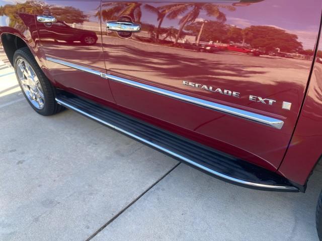 2007 Red E /Ebony/Ebony Cadillac Escalade EXT LOW MILES 13,852 1 OWNER 4WD (3GYFK62857G) with an 6.2L Vortec 1000 VVT V8 SFI Engine engine, Automatic transmission, located at 4701 North Dixie Hwy, Pompano Beach, FL, 33064, (954) 422-2889, 26.240938, -80.123474 - OUR WEBPAGE FLORIDACARS1.COM HAS OVER 100 PHOTOS AND FREE CARFAX LINK 2007 CADILLAC ESCALADE EXT VIN: 3GYFK62857G251462 3 G Y F K 6 2 8 5 7 G 2 5 1 4 6 2 SPORT PICKUP 6.2L V8 F GASOLINE 19 MPG ALL WHEEL DRIVE Features 20 Inch Plus Wheels 4WD/AWD A/C Seat(s) ABS Brakes Air Conditioning Alloy Wheels A - Photo#94