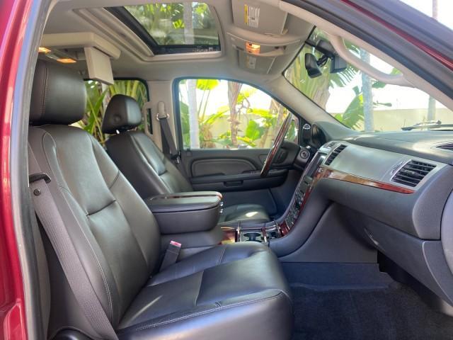 2007 Red E /Ebony/Ebony Cadillac Escalade EXT LOW MILES 13,852 1 OWNER 4WD (3GYFK62857G) with an 6.2L Vortec 1000 VVT V8 SFI Engine engine, Automatic transmission, located at 4701 North Dixie Hwy, Pompano Beach, FL, 33064, (954) 422-2889, 26.240938, -80.123474 - OUR WEBPAGE FLORIDACARS1.COM HAS OVER 100 PHOTOS AND FREE CARFAX LINK 2007 CADILLAC ESCALADE EXT VIN: 3GYFK62857G251462 3 G Y F K 6 2 8 5 7 G 2 5 1 4 6 2 SPORT PICKUP 6.2L V8 F GASOLINE 19 MPG ALL WHEEL DRIVE Features 20 Inch Plus Wheels 4WD/AWD A/C Seat(s) ABS Brakes Air Conditioning Alloy Wheels A - Photo#97