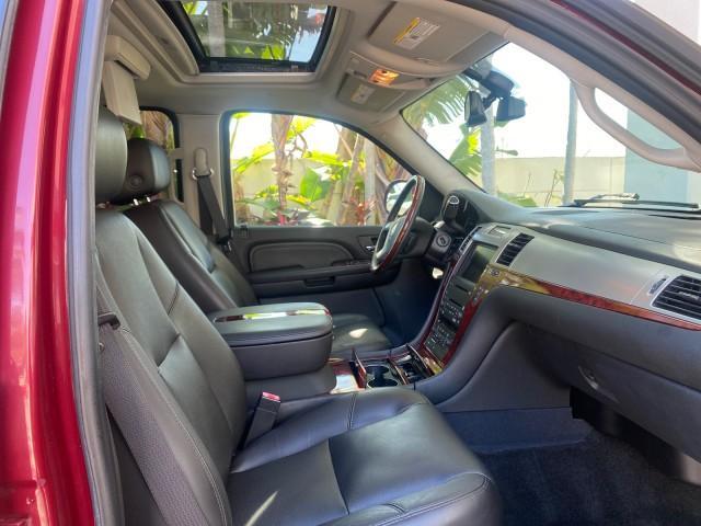 2007 Red E /Ebony/Ebony Cadillac Escalade EXT LOW MILES 13,852 1 OWNER 4WD (3GYFK62857G) with an 6.2L Vortec 1000 VVT V8 SFI Engine engine, Automatic transmission, located at 4701 North Dixie Hwy, Pompano Beach, FL, 33064, (954) 422-2889, 26.240938, -80.123474 - OUR WEBPAGE FLORIDACARS1.COM HAS OVER 100 PHOTOS AND FREE CARFAX LINK 2007 CADILLAC ESCALADE EXT VIN: 3GYFK62857G251462 3 G Y F K 6 2 8 5 7 G 2 5 1 4 6 2 SPORT PICKUP 6.2L V8 F GASOLINE 19 MPG ALL WHEEL DRIVE Features 20 Inch Plus Wheels 4WD/AWD A/C Seat(s) ABS Brakes Air Conditioning Alloy Wheels A - Photo#98