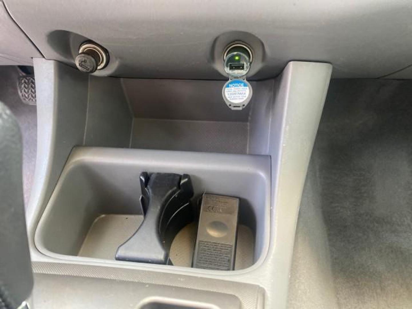 2005 Super White /Graphite Toyota Tacoma LOW MILES 58,735 X CAB (5TETX22N55Z) with an 2.7L DOHC EFI 16-Valve I4 VVT-i Engine engine, Automatic transmission, located at 4701 North Dixie Hwy, Pompano Beach, FL, 33064, (954) 422-2889, 26.240938, -80.123474 - OUR WEBPAGE FLORIDACARS1.COM HAS OVER 100 PHOTOS AND FREE CARFAX LINK 2005 TOYOTA TACOMA VIN: 5TETX22N55Z028901 5 T E T X 2 2 N 5 5 Z 0 2 8 9 0 1 CLUB CAB PICKUP 2.7L I4 F DOHC 16V GASOLINE 26 MPG REAR WHEEL DRIVE Features ABS Brakes AM/FM Stereo Automatic Transmission CD Audio Cloth Seats Cruise Co- Photo#63