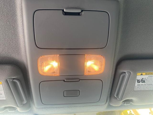 2005 Super White /Graphite Toyota Tacoma LOW MILES 58,735 X CAB (5TETX22N55Z) with an 2.7L DOHC EFI 16-Valve I4 VVT-i Engine engine, Automatic transmission, located at 4701 North Dixie Hwy, Pompano Beach, FL, 33064, (954) 422-2889, 26.240938, -80.123474 - OUR WEBPAGE FLORIDACARS1.COM HAS OVER 100 PHOTOS AND FREE CARFAX LINK 2005 TOYOTA TACOMA VIN: 5TETX22N55Z028901 5 T E T X 2 2 N 5 5 Z 0 2 8 9 0 1 CLUB CAB PICKUP 2.7L I4 F DOHC 16V GASOLINE 26 MPG REAR WHEEL DRIVE Features ABS Brakes AM/FM Stereo Automatic Transmission CD Audio Cloth Seats Cruise Co - Photo#69