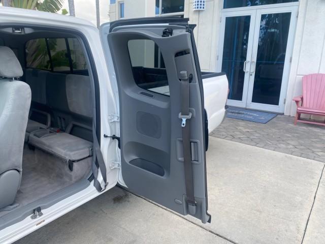 2005 Super White /Graphite Toyota Tacoma LOW MILES 58,735 X CAB (5TETX22N55Z) with an 2.7L DOHC EFI 16-Valve I4 VVT-i Engine engine, Automatic transmission, located at 4701 North Dixie Hwy, Pompano Beach, FL, 33064, (954) 422-2889, 26.240938, -80.123474 - OUR WEBPAGE FLORIDACARS1.COM HAS OVER 100 PHOTOS AND FREE CARFAX LINK 2005 TOYOTA TACOMA VIN: 5TETX22N55Z028901 5 T E T X 2 2 N 5 5 Z 0 2 8 9 0 1 CLUB CAB PICKUP 2.7L I4 F DOHC 16V GASOLINE 26 MPG REAR WHEEL DRIVE Features ABS Brakes AM/FM Stereo Automatic Transmission CD Audio Cloth Seats Cruise Co - Photo#72