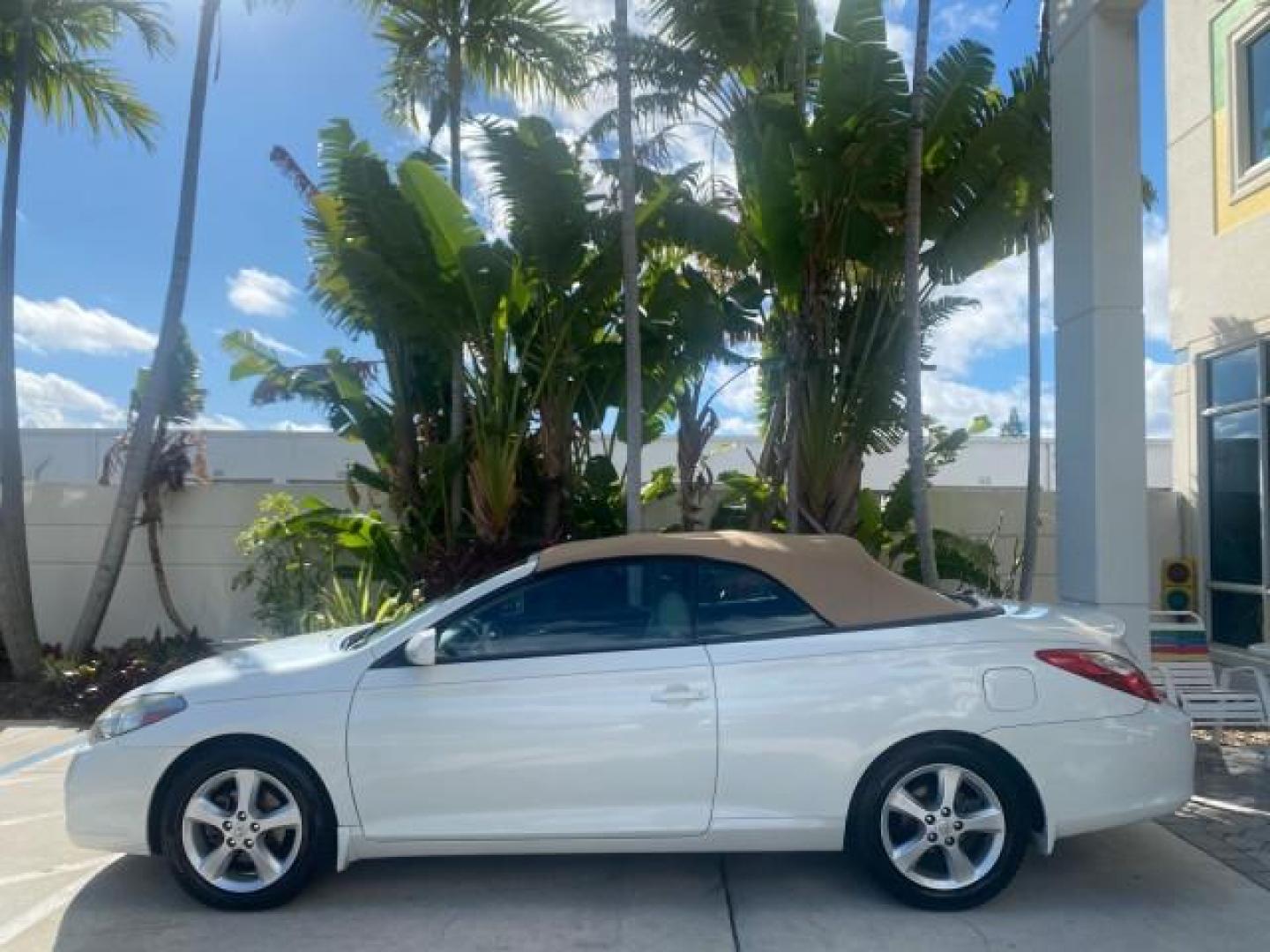 2007 Blizzard Pearl /Ivory Toyota Camry Solara SLE LOW MILES 59,911 SOFT TOP (4T1FA38P07U) with an 3.3L DOHC SMPI VVT-i 24-Valve V6 Engine engine, Automatic transmission, located at 4701 North Dixie Hwy, Pompano Beach, FL, 33064, (954) 422-2889, 26.240938, -80.123474 - OUR WEBPAGE FLORIDACARS1.COM HAS OVER 100 PHOTOS AND FREE CARFAX LINK 2007 TOYOTA CAMRY SOLARA SLE V6 VIN: 4T1FA38P07U119420 4 T 1 F A 3 8 P 0 7 U 1 1 9 4 2 0 CONVERTIBLE 3.3L V6 F DOHC 24V GASOLINE 29 MPG FRONT WHEEL DRIVE Features ABS Brakes Air Conditioning Alloy Wheels AM/FM Stereo Automatic Tra - Photo#37
