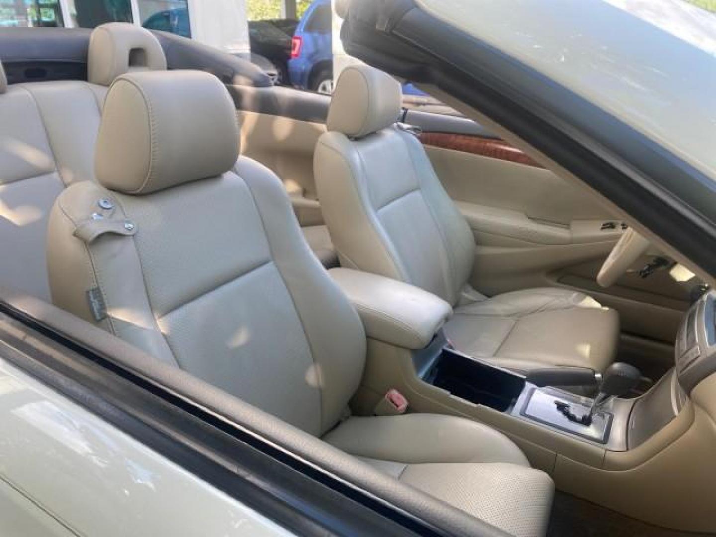 2007 Blizzard Pearl /Ivory Toyota Camry Solara SLE LOW MILES 59,911 SOFT TOP (4T1FA38P07U) with an 3.3L DOHC SMPI VVT-i 24-Valve V6 Engine engine, Automatic transmission, located at 4701 North Dixie Hwy, Pompano Beach, FL, 33064, (954) 422-2889, 26.240938, -80.123474 - OUR WEBPAGE FLORIDACARS1.COM HAS OVER 100 PHOTOS AND FREE CARFAX LINK 2007 TOYOTA CAMRY SOLARA SLE V6 VIN: 4T1FA38P07U119420 4 T 1 F A 3 8 P 0 7 U 1 1 9 4 2 0 CONVERTIBLE 3.3L V6 F DOHC 24V GASOLINE 29 MPG FRONT WHEEL DRIVE Features ABS Brakes Air Conditioning Alloy Wheels AM/FM Stereo Automatic Tra - Photo#53