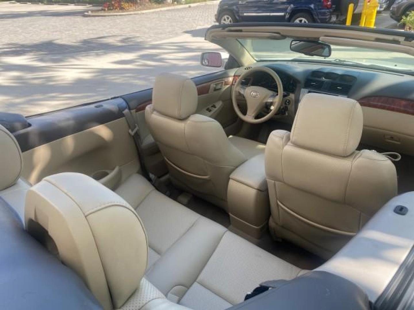 2007 Blizzard Pearl /Ivory Toyota Camry Solara SLE LOW MILES 59,911 SOFT TOP (4T1FA38P07U) with an 3.3L DOHC SMPI VVT-i 24-Valve V6 Engine engine, Automatic transmission, located at 4701 North Dixie Hwy, Pompano Beach, FL, 33064, (954) 422-2889, 26.240938, -80.123474 - OUR WEBPAGE FLORIDACARS1.COM HAS OVER 100 PHOTOS AND FREE CARFAX LINK 2007 TOYOTA CAMRY SOLARA SLE V6 VIN: 4T1FA38P07U119420 4 T 1 F A 3 8 P 0 7 U 1 1 9 4 2 0 CONVERTIBLE 3.3L V6 F DOHC 24V GASOLINE 29 MPG FRONT WHEEL DRIVE Features ABS Brakes Air Conditioning Alloy Wheels AM/FM Stereo Automatic Tra - Photo#60