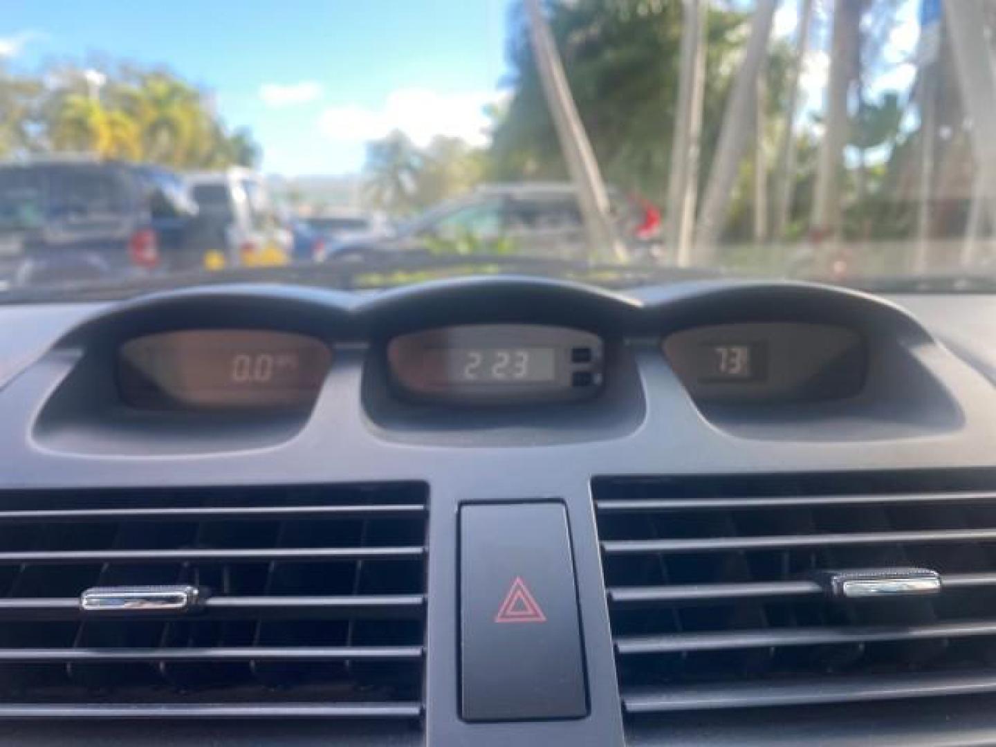 2007 Blizzard Pearl /Ivory Toyota Camry Solara SLE LOW MILES 59,911 SOFT TOP (4T1FA38P07U) with an 3.3L DOHC SMPI VVT-i 24-Valve V6 Engine engine, Automatic transmission, located at 4701 North Dixie Hwy, Pompano Beach, FL, 33064, (954) 422-2889, 26.240938, -80.123474 - OUR WEBPAGE FLORIDACARS1.COM HAS OVER 100 PHOTOS AND FREE CARFAX LINK 2007 TOYOTA CAMRY SOLARA SLE V6 VIN: 4T1FA38P07U119420 4 T 1 F A 3 8 P 0 7 U 1 1 9 4 2 0 CONVERTIBLE 3.3L V6 F DOHC 24V GASOLINE 29 MPG FRONT WHEEL DRIVE Features ABS Brakes Air Conditioning Alloy Wheels AM/FM Stereo Automatic Tra - Photo#81