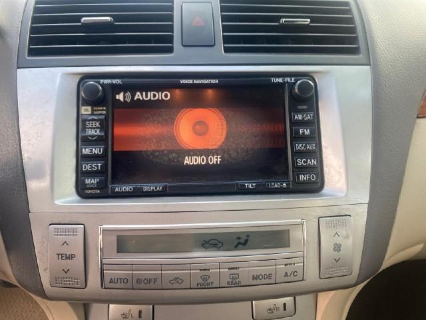 2007 Blizzard Pearl /Ivory Toyota Camry Solara SLE LOW MILES 59,911 SOFT TOP (4T1FA38P07U) with an 3.3L DOHC SMPI VVT-i 24-Valve V6 Engine engine, Automatic transmission, located at 4701 North Dixie Hwy, Pompano Beach, FL, 33064, (954) 422-2889, 26.240938, -80.123474 - OUR WEBPAGE FLORIDACARS1.COM HAS OVER 100 PHOTOS AND FREE CARFAX LINK 2007 TOYOTA CAMRY SOLARA SLE V6 VIN: 4T1FA38P07U119420 4 T 1 F A 3 8 P 0 7 U 1 1 9 4 2 0 CONVERTIBLE 3.3L V6 F DOHC 24V GASOLINE 29 MPG FRONT WHEEL DRIVE Features ABS Brakes Air Conditioning Alloy Wheels AM/FM Stereo Automatic Tra - Photo#82