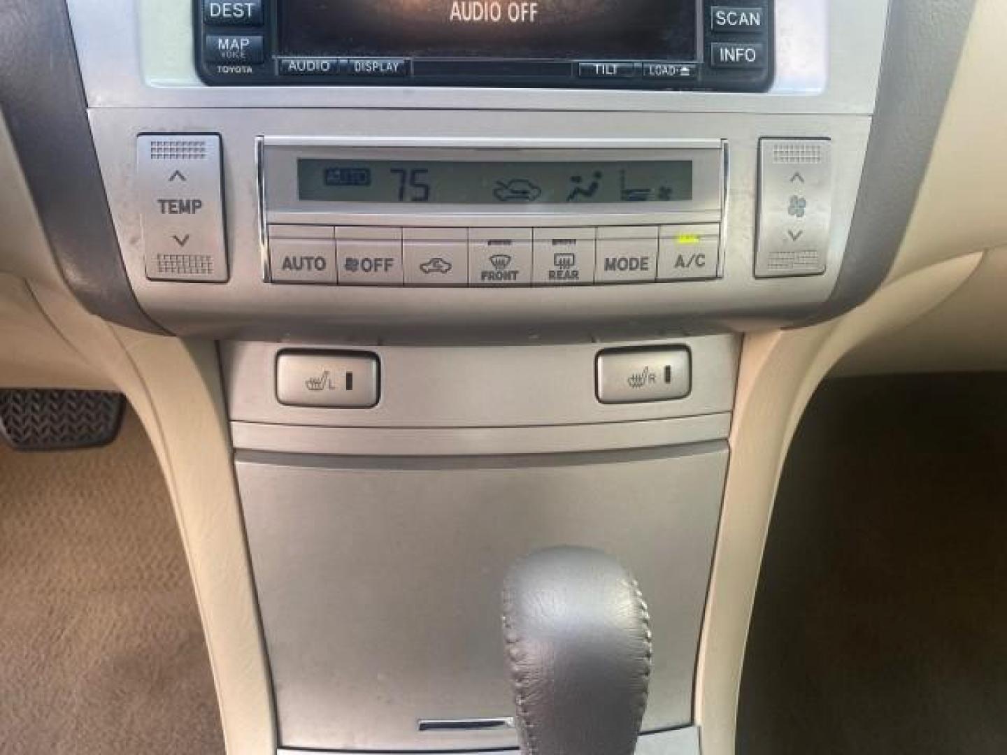 2007 Blizzard Pearl /Ivory Toyota Camry Solara SLE LOW MILES 59,911 SOFT TOP (4T1FA38P07U) with an 3.3L DOHC SMPI VVT-i 24-Valve V6 Engine engine, Automatic transmission, located at 4701 North Dixie Hwy, Pompano Beach, FL, 33064, (954) 422-2889, 26.240938, -80.123474 - OUR WEBPAGE FLORIDACARS1.COM HAS OVER 100 PHOTOS AND FREE CARFAX LINK 2007 TOYOTA CAMRY SOLARA SLE V6 VIN: 4T1FA38P07U119420 4 T 1 F A 3 8 P 0 7 U 1 1 9 4 2 0 CONVERTIBLE 3.3L V6 F DOHC 24V GASOLINE 29 MPG FRONT WHEEL DRIVE Features ABS Brakes Air Conditioning Alloy Wheels AM/FM Stereo Automatic Tra - Photo#84