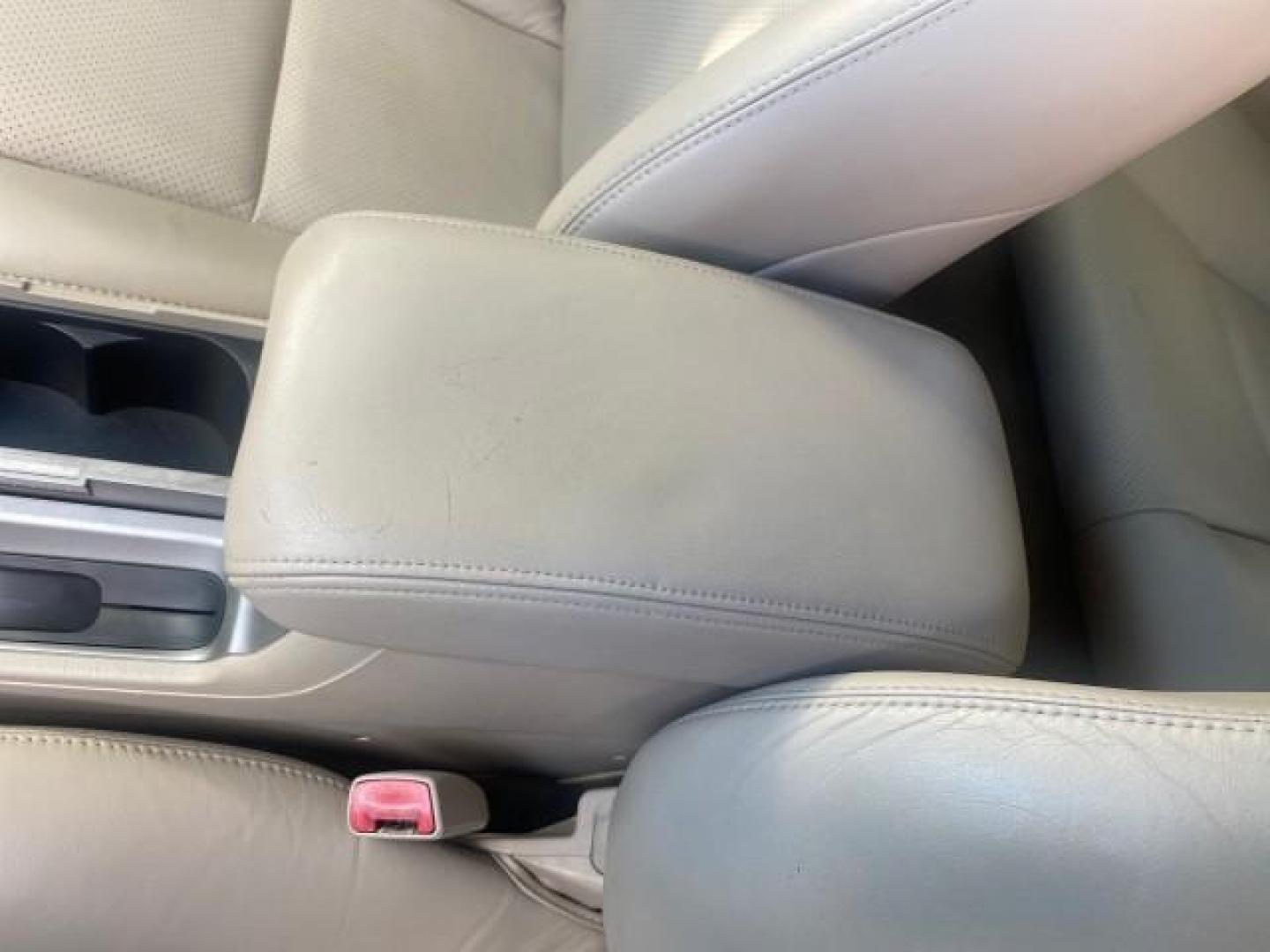 2007 Blizzard Pearl /Ivory Toyota Camry Solara SLE LOW MILES 59,911 SOFT TOP (4T1FA38P07U) with an 3.3L DOHC SMPI VVT-i 24-Valve V6 Engine engine, Automatic transmission, located at 4701 North Dixie Hwy, Pompano Beach, FL, 33064, (954) 422-2889, 26.240938, -80.123474 - OUR WEBPAGE FLORIDACARS1.COM HAS OVER 100 PHOTOS AND FREE CARFAX LINK 2007 TOYOTA CAMRY SOLARA SLE V6 VIN: 4T1FA38P07U119420 4 T 1 F A 3 8 P 0 7 U 1 1 9 4 2 0 CONVERTIBLE 3.3L V6 F DOHC 24V GASOLINE 29 MPG FRONT WHEEL DRIVE Features ABS Brakes Air Conditioning Alloy Wheels AM/FM Stereo Automatic Tra - Photo#87