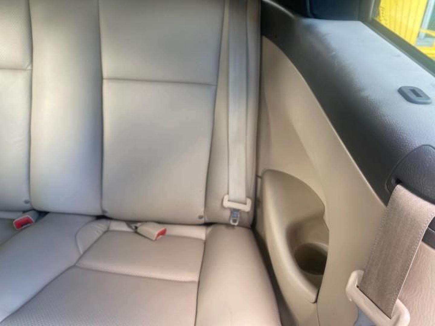 2007 Blizzard Pearl /Ivory Toyota Camry Solara SLE LOW MILES 59,911 SOFT TOP (4T1FA38P07U) with an 3.3L DOHC SMPI VVT-i 24-Valve V6 Engine engine, Automatic transmission, located at 4701 North Dixie Hwy, Pompano Beach, FL, 33064, (954) 422-2889, 26.240938, -80.123474 - OUR WEBPAGE FLORIDACARS1.COM HAS OVER 100 PHOTOS AND FREE CARFAX LINK 2007 TOYOTA CAMRY SOLARA SLE V6 VIN: 4T1FA38P07U119420 4 T 1 F A 3 8 P 0 7 U 1 1 9 4 2 0 CONVERTIBLE 3.3L V6 F DOHC 24V GASOLINE 29 MPG FRONT WHEEL DRIVE Features ABS Brakes Air Conditioning Alloy Wheels AM/FM Stereo Automatic Tra - Photo#98