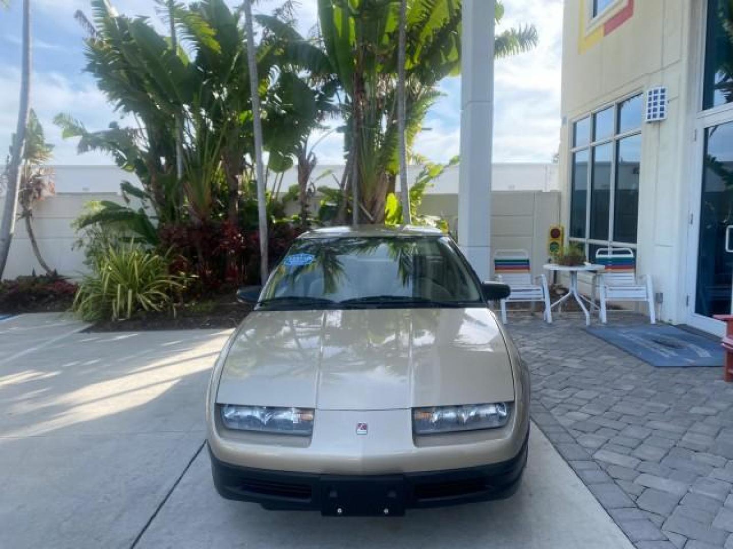 1995 Gold /Tan Saturn SL LOW MILES 70,805 (1G8ZH5282SZ) with an 1.9L 4-Cyl Engine engine, Automatic transmission, located at 4701 North Dixie Hwy, Pompano Beach, FL, 33064, (954) 422-2889, 26.240938, -80.123474 - OUR WEBPAGE FLORIDACARS1.COM HAS OVER 100 PHOTOS AND FREE CARFAX LINK 1995 SATURN S-SERIES SL1 ONE OF A KIND FIND DRIVES AMAZING VERY DEPENDABLE VIN: 1G8ZH5282SZ152130 1 G 8 Z H 5 2 8 2 S Z 1 5 2 1 3 0 SEDAN 4 DR 1.9L I4 F SOHC GASOLINE FRONT WHEEL DRIVE Features Air Conditioning AM/FM Stereo Automa - Photo#2