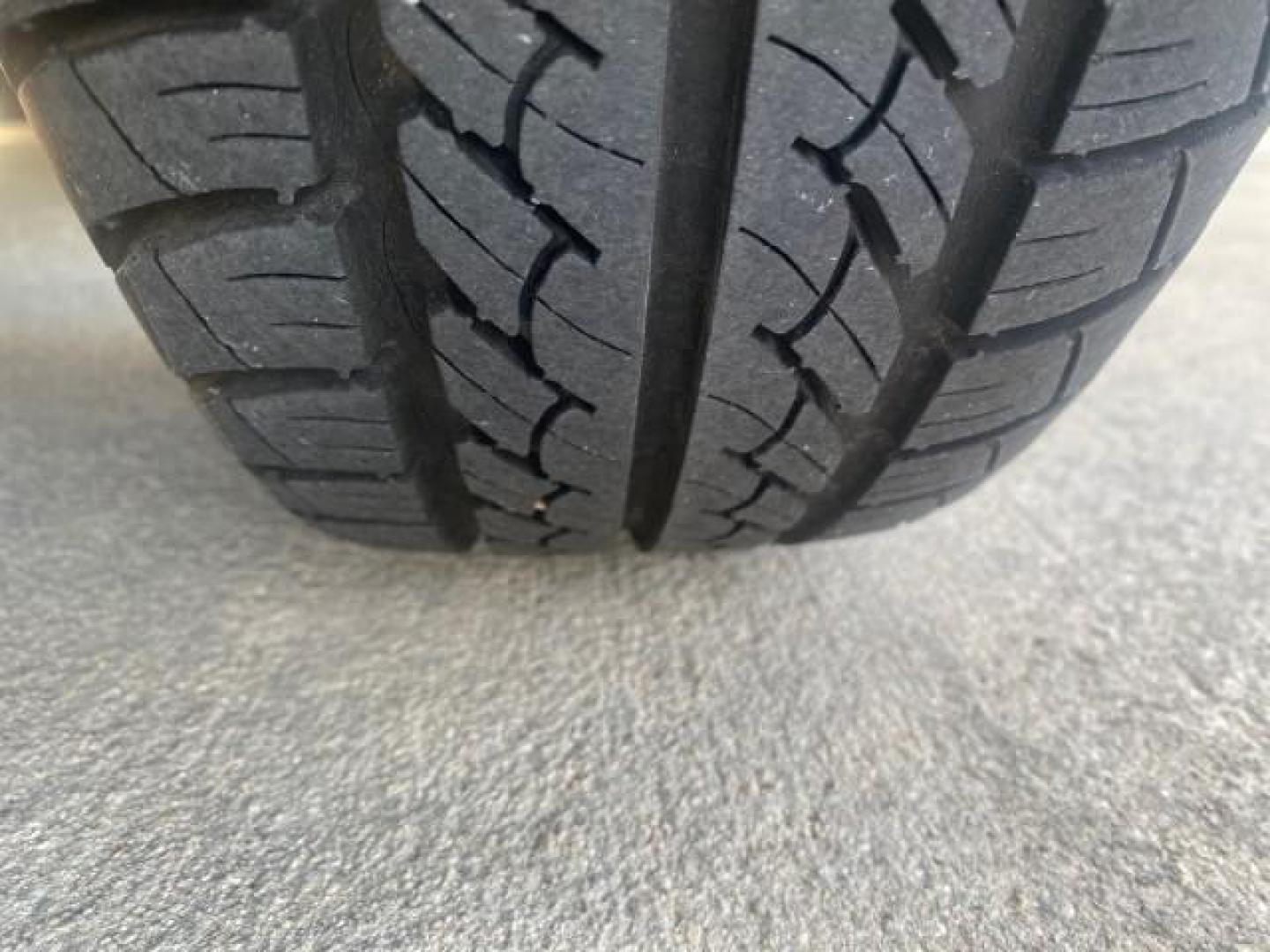 1995 Gold /Tan Saturn SL LOW MILES 70,805 (1G8ZH5282SZ) with an 1.9L 4-Cyl Engine engine, Automatic transmission, located at 4701 North Dixie Hwy, Pompano Beach, FL, 33064, (954) 422-2889, 26.240938, -80.123474 - OUR WEBPAGE FLORIDACARS1.COM HAS OVER 100 PHOTOS AND FREE CARFAX LINK 1995 SATURN S-SERIES SL1 ONE OF A KIND FIND DRIVES AMAZING VERY DEPENDABLE VIN: 1G8ZH5282SZ152130 1 G 8 Z H 5 2 8 2 S Z 1 5 2 1 3 0 SEDAN 4 DR 1.9L I4 F SOHC GASOLINE FRONT WHEEL DRIVE Features Air Conditioning AM/FM Stereo Automa - Photo#20