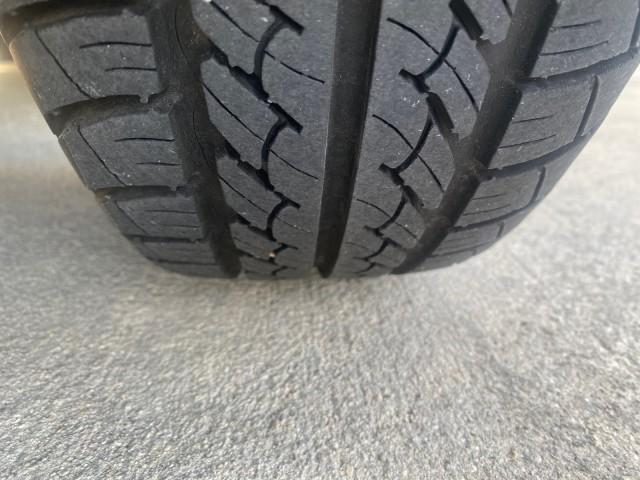 1995 Gold /Tan Saturn SL LOW MILES 70,805 (1G8ZH5282SZ) with an 1.9L 4-Cyl Engine engine, Automatic transmission, located at 4701 North Dixie Hwy, Pompano Beach, FL, 33064, (954) 422-2889, 26.240938, -80.123474 - OUR WEBPAGE FLORIDACARS1.COM HAS OVER 100 PHOTOS AND FREE CARFAX LINK 1995 SATURN S-SERIES SL1 ONE OF A KIND FIND DRIVES AMAZING VERY DEPENDABLE VIN: 1G8ZH5282SZ152130 1 G 8 Z H 5 2 8 2 S Z 1 5 2 1 3 0 SEDAN 4 DR 1.9L I4 F SOHC GASOLINE FRONT WHEEL DRIVE Features Air Conditioning AM/FM Stereo Automa - Photo#20