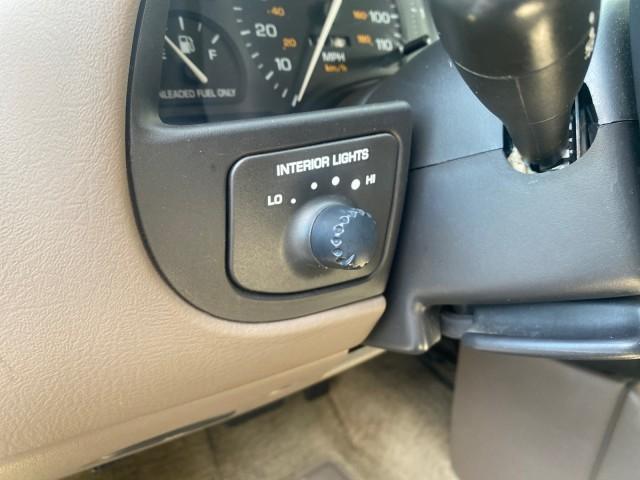 1995 Gold /Tan Saturn SL LOW MILES 70,805 (1G8ZH5282SZ) with an 1.9L 4-Cyl Engine engine, Automatic transmission, located at 4701 North Dixie Hwy, Pompano Beach, FL, 33064, (954) 422-2889, 26.240938, -80.123474 - OUR WEBPAGE FLORIDACARS1.COM HAS OVER 100 PHOTOS AND FREE CARFAX LINK 1995 SATURN S-SERIES SL1 ONE OF A KIND FIND DRIVES AMAZING VERY DEPENDABLE VIN: 1G8ZH5282SZ152130 1 G 8 Z H 5 2 8 2 S Z 1 5 2 1 3 0 SEDAN 4 DR 1.9L I4 F SOHC GASOLINE FRONT WHEEL DRIVE Features Air Conditioning AM/FM Stereo Automa - Photo#52