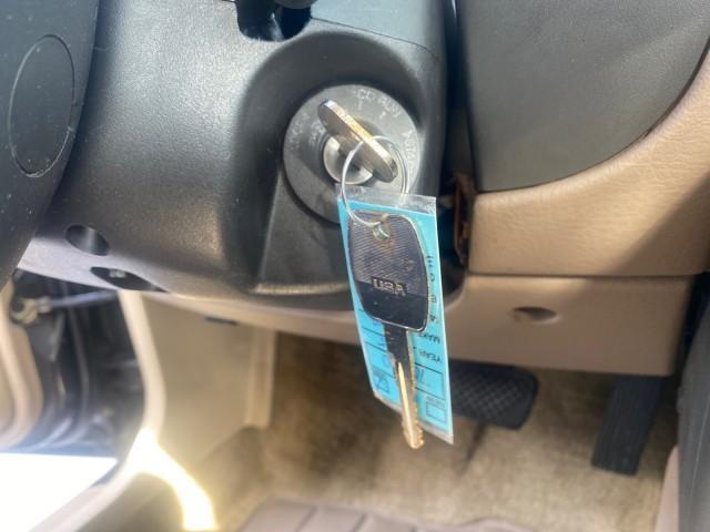 1995 Gold /Tan Saturn SL LOW MILES 70,805 (1G8ZH5282SZ) with an 1.9L 4-Cyl Engine engine, Automatic transmission, located at 4701 North Dixie Hwy, Pompano Beach, FL, 33064, (954) 422-2889, 26.240938, -80.123474 - OUR WEBPAGE FLORIDACARS1.COM HAS OVER 100 PHOTOS AND FREE CARFAX LINK 1995 SATURN S-SERIES SL1 ONE OF A KIND FIND DRIVES AMAZING VERY DEPENDABLE VIN: 1G8ZH5282SZ152130 1 G 8 Z H 5 2 8 2 S Z 1 5 2 1 3 0 SEDAN 4 DR 1.9L I4 F SOHC GASOLINE FRONT WHEEL DRIVE Features Air Conditioning AM/FM Stereo Automa - Photo#54