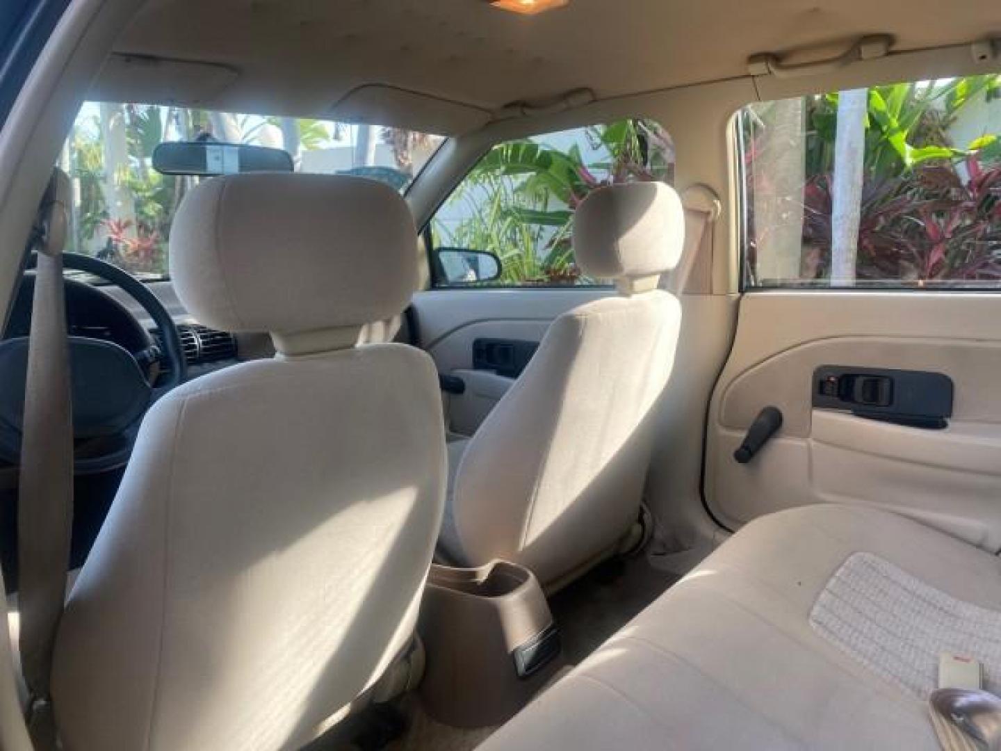 1995 Gold /Tan Saturn SL LOW MILES 70,805 (1G8ZH5282SZ) with an 1.9L 4-Cyl Engine engine, Automatic transmission, located at 4701 North Dixie Hwy, Pompano Beach, FL, 33064, (954) 422-2889, 26.240938, -80.123474 - OUR WEBPAGE FLORIDACARS1.COM HAS OVER 100 PHOTOS AND FREE CARFAX LINK 1995 SATURN S-SERIES SL1 ONE OF A KIND FIND DRIVES AMAZING VERY DEPENDABLE VIN: 1G8ZH5282SZ152130 1 G 8 Z H 5 2 8 2 S Z 1 5 2 1 3 0 SEDAN 4 DR 1.9L I4 F SOHC GASOLINE FRONT WHEEL DRIVE Features Air Conditioning AM/FM Stereo Automa - Photo#76