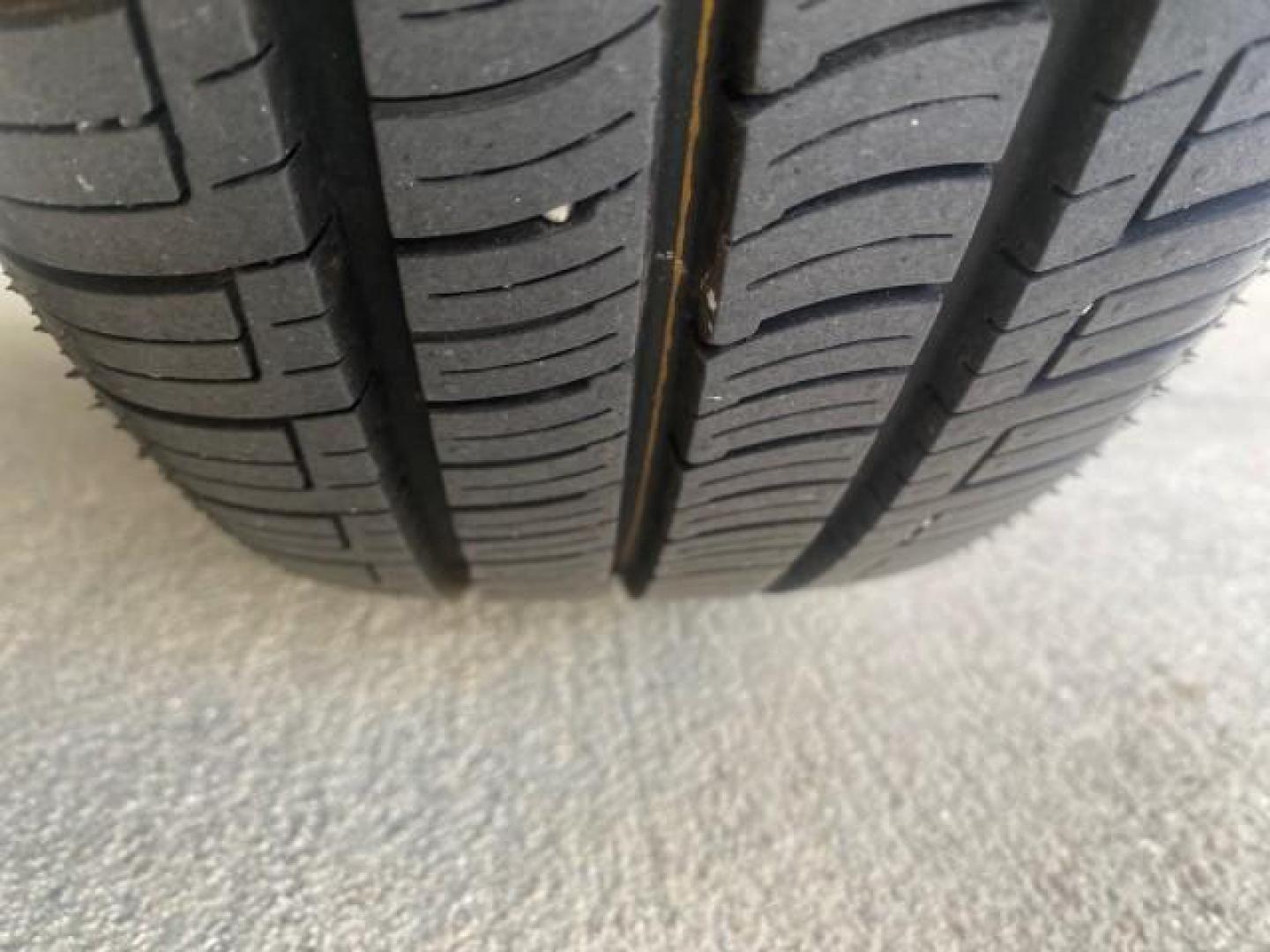 1995 Gold /Tan Saturn SL LOW MILES 70,805 (1G8ZH5282SZ) with an 1.9L 4-Cyl Engine engine, Automatic transmission, located at 4701 North Dixie Hwy, Pompano Beach, FL, 33064, (954) 422-2889, 26.240938, -80.123474 - OUR WEBPAGE FLORIDACARS1.COM HAS OVER 100 PHOTOS AND FREE CARFAX LINK 1995 SATURN S-SERIES SL1 ONE OF A KIND FIND DRIVES AMAZING VERY DEPENDABLE VIN: 1G8ZH5282SZ152130 1 G 8 Z H 5 2 8 2 S Z 1 5 2 1 3 0 SEDAN 4 DR 1.9L I4 F SOHC GASOLINE FRONT WHEEL DRIVE Features Air Conditioning AM/FM Stereo Automa - Photo#80