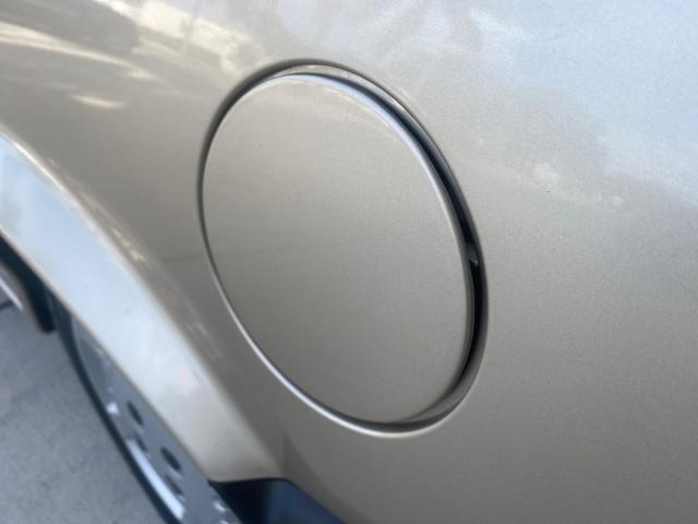 1995 Gold /Tan Saturn SL LOW MILES 70,805 (1G8ZH5282SZ) with an 1.9L 4-Cyl Engine engine, Automatic transmission, located at 4701 North Dixie Hwy, Pompano Beach, FL, 33064, (954) 422-2889, 26.240938, -80.123474 - OUR WEBPAGE FLORIDACARS1.COM HAS OVER 100 PHOTOS AND FREE CARFAX LINK 1995 SATURN S-SERIES SL1 ONE OF A KIND FIND DRIVES AMAZING VERY DEPENDABLE VIN: 1G8ZH5282SZ152130 1 G 8 Z H 5 2 8 2 S Z 1 5 2 1 3 0 SEDAN 4 DR 1.9L I4 F SOHC GASOLINE FRONT WHEEL DRIVE Features Air Conditioning AM/FM Stereo Automa - Photo#82