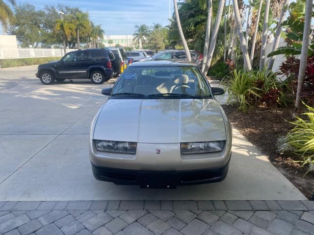 1995 Gold /Tan Saturn SL LOW MILES 70,805 (1G8ZH5282SZ) with an 1.9L 4-Cyl Engine engine, Automatic transmission, located at 4701 North Dixie Hwy, Pompano Beach, FL, 33064, (954) 422-2889, 26.240938, -80.123474 - OUR WEBPAGE FLORIDACARS1.COM HAS OVER 100 PHOTOS AND FREE CARFAX LINK 1995 SATURN S-SERIES SL1 ONE OF A KIND FIND DRIVES AMAZING VERY DEPENDABLE VIN: 1G8ZH5282SZ152130 1 G 8 Z H 5 2 8 2 S Z 1 5 2 1 3 0 SEDAN 4 DR 1.9L I4 F SOHC GASOLINE FRONT WHEEL DRIVE Features Air Conditioning AM/FM Stereo Automa - Photo#97
