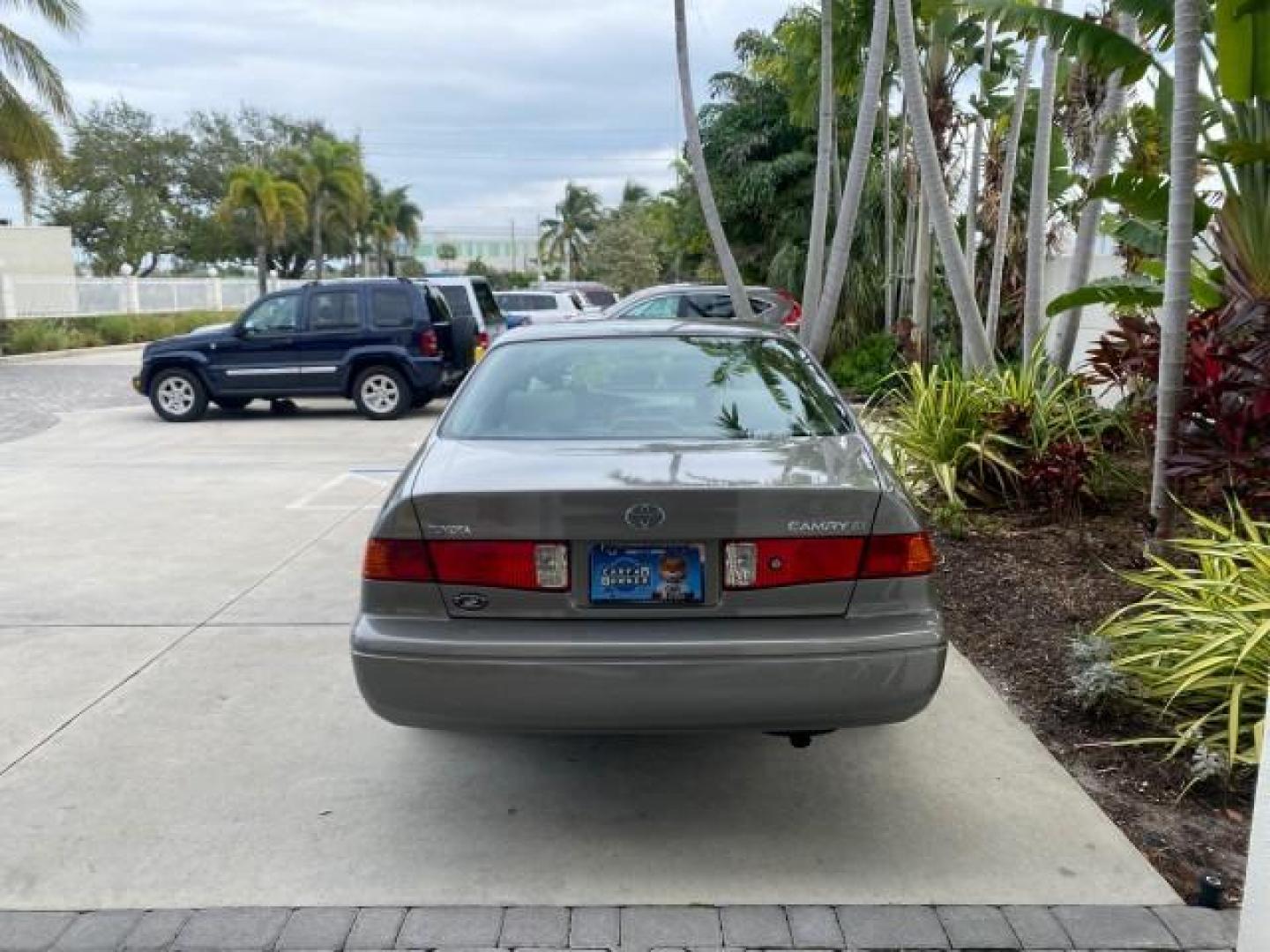 2000 Cashmere Beige Metallic /Oak Toyota Camry LE LOW MILES 63,706 SUNROOF (4T1BG22K1YU) with an 2.2L Twin-Cam EFI 16-Valve 4-Cyl Engine engine, Automatic transmission, located at 4701 North Dixie Hwy, Pompano Beach, FL, 33064, (954) 422-2889, 26.240938, -80.123474 - OUR WEBPAGE FLORIDACARS1.COM HAS OVER 100 PHOTOS AND FREE CARFAX LINK 2000 TOYOTA CAMRY LE LEATHER SUNROOF 4 CYNL LOADED ONE OF THE MOST DEPENDABLE CARS EVER BUILT VIN: 4T1BG22K1YU715920 4 T 1 B G 2 2 K 1 Y U 7 1 5 9 2 0 SEDAN 4 DR 2.2L I4 F 16V GASOLINE 30 MPG FRONT WHEEL DRIVE Features Air Conditi - Photo#35