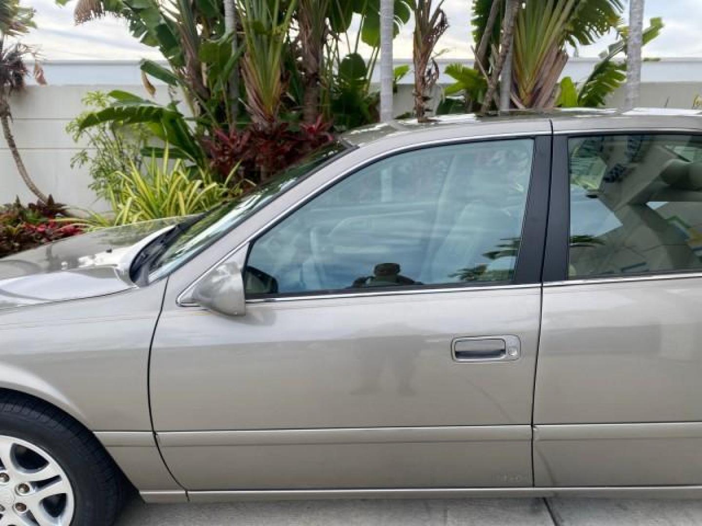 2000 Cashmere Beige Metallic /Oak Toyota Camry LE LOW MILES 63,706 SUNROOF (4T1BG22K1YU) with an 2.2L Twin-Cam EFI 16-Valve 4-Cyl Engine engine, Automatic transmission, located at 4701 North Dixie Hwy, Pompano Beach, FL, 33064, (954) 422-2889, 26.240938, -80.123474 - OUR WEBPAGE FLORIDACARS1.COM HAS OVER 100 PHOTOS AND FREE CARFAX LINK 2000 TOYOTA CAMRY LE LEATHER SUNROOF 4 CYNL LOADED ONE OF THE MOST DEPENDABLE CARS EVER BUILT VIN: 4T1BG22K1YU715920 4 T 1 B G 2 2 K 1 Y U 7 1 5 9 2 0 SEDAN 4 DR 2.2L I4 F 16V GASOLINE 30 MPG FRONT WHEEL DRIVE Features Air Conditi - Photo#38