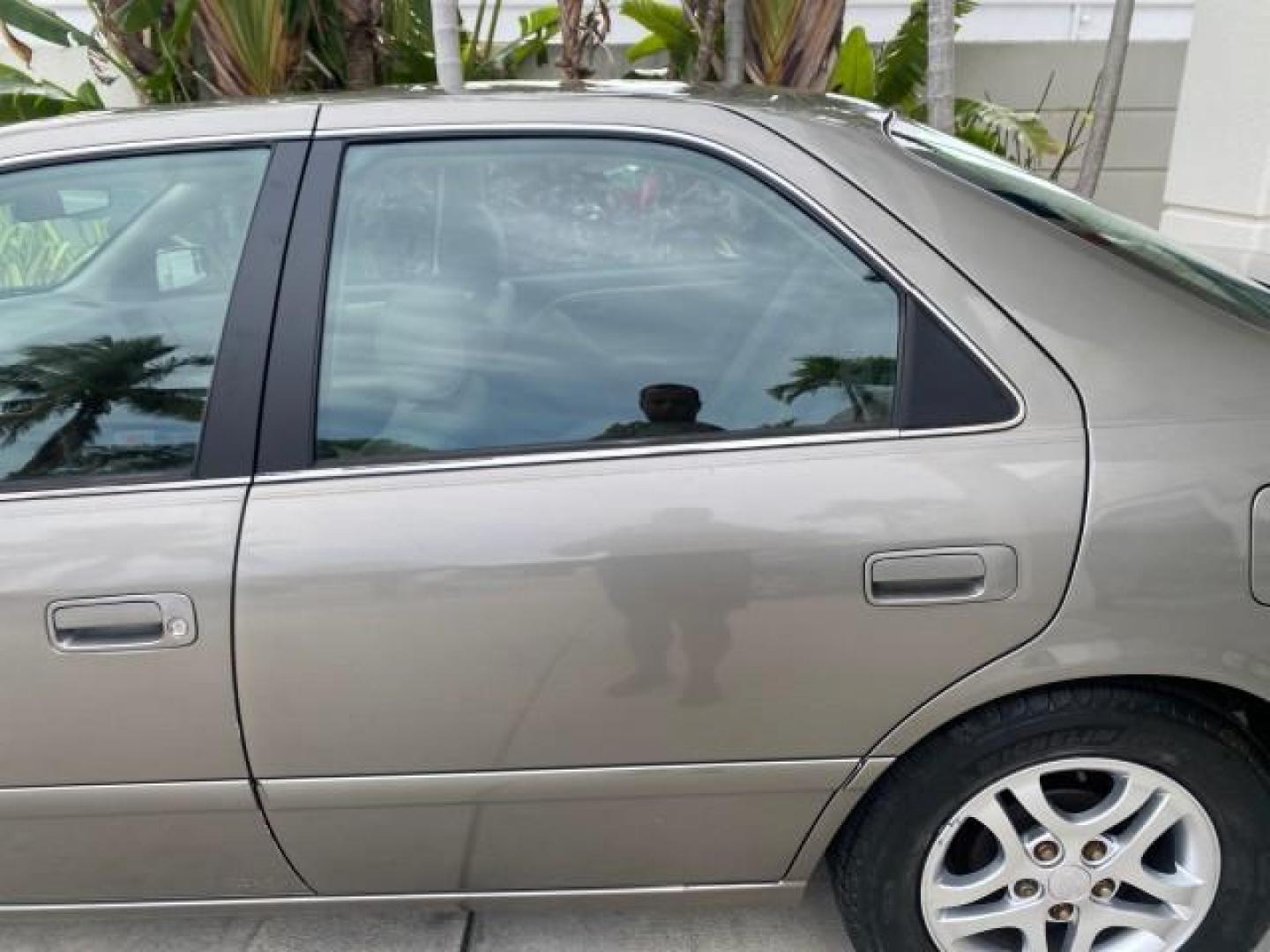 2000 Cashmere Beige Metallic /Oak Toyota Camry LE LOW MILES 63,706 SUNROOF (4T1BG22K1YU) with an 2.2L Twin-Cam EFI 16-Valve 4-Cyl Engine engine, Automatic transmission, located at 4701 North Dixie Hwy, Pompano Beach, FL, 33064, (954) 422-2889, 26.240938, -80.123474 - OUR WEBPAGE FLORIDACARS1.COM HAS OVER 100 PHOTOS AND FREE CARFAX LINK 2000 TOYOTA CAMRY LE LEATHER SUNROOF 4 CYNL LOADED ONE OF THE MOST DEPENDABLE CARS EVER BUILT VIN: 4T1BG22K1YU715920 4 T 1 B G 2 2 K 1 Y U 7 1 5 9 2 0 SEDAN 4 DR 2.2L I4 F 16V GASOLINE 30 MPG FRONT WHEEL DRIVE Features Air Conditi - Photo#66